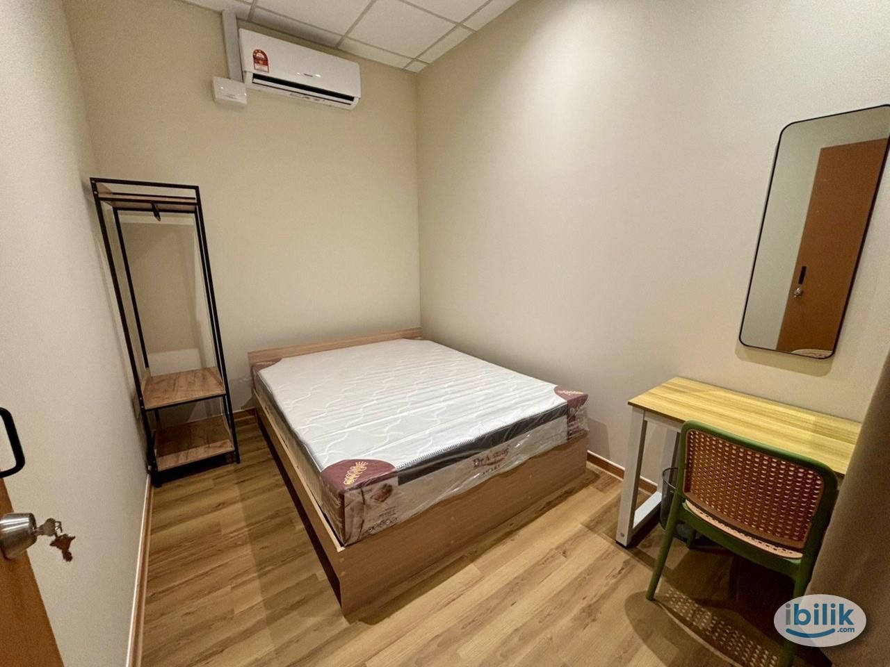 Middle Room at VERVE Suites, Old Klang Road - Image 1