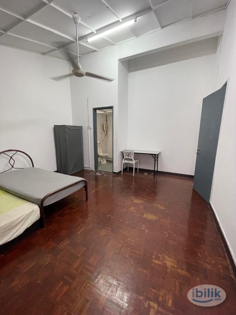 🌈 VERY HUGE AND BIG MASTER ROOM FOR RENT AT TAMAN SEPUTEH🌈 - Image 3