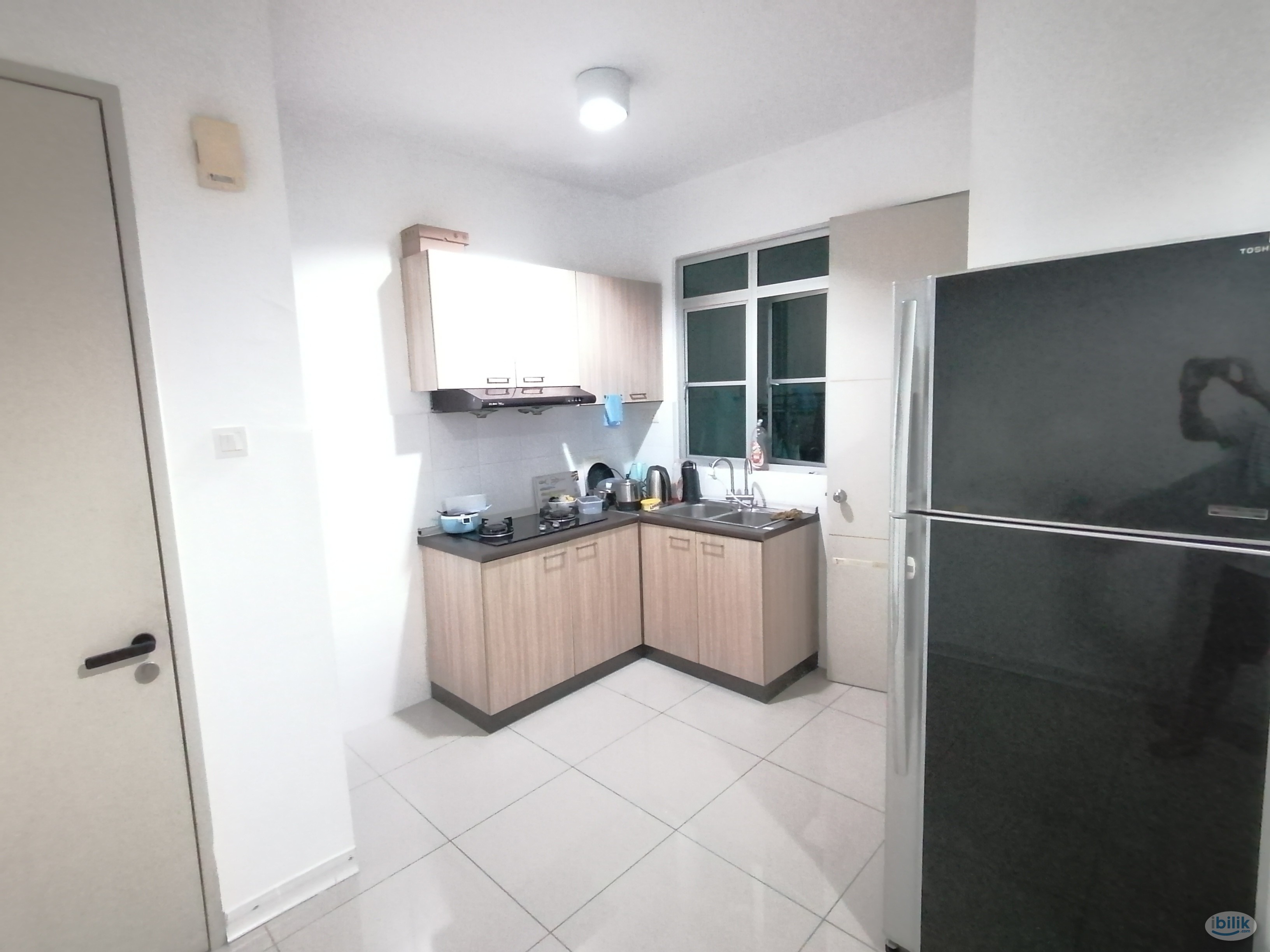🏫==FEMALE UNIT==Medium Room with Balcony View for Rent at Bukit Jalil ❗️Fully Furnished❗️  包水电 WIFI ❗️ - Image 3