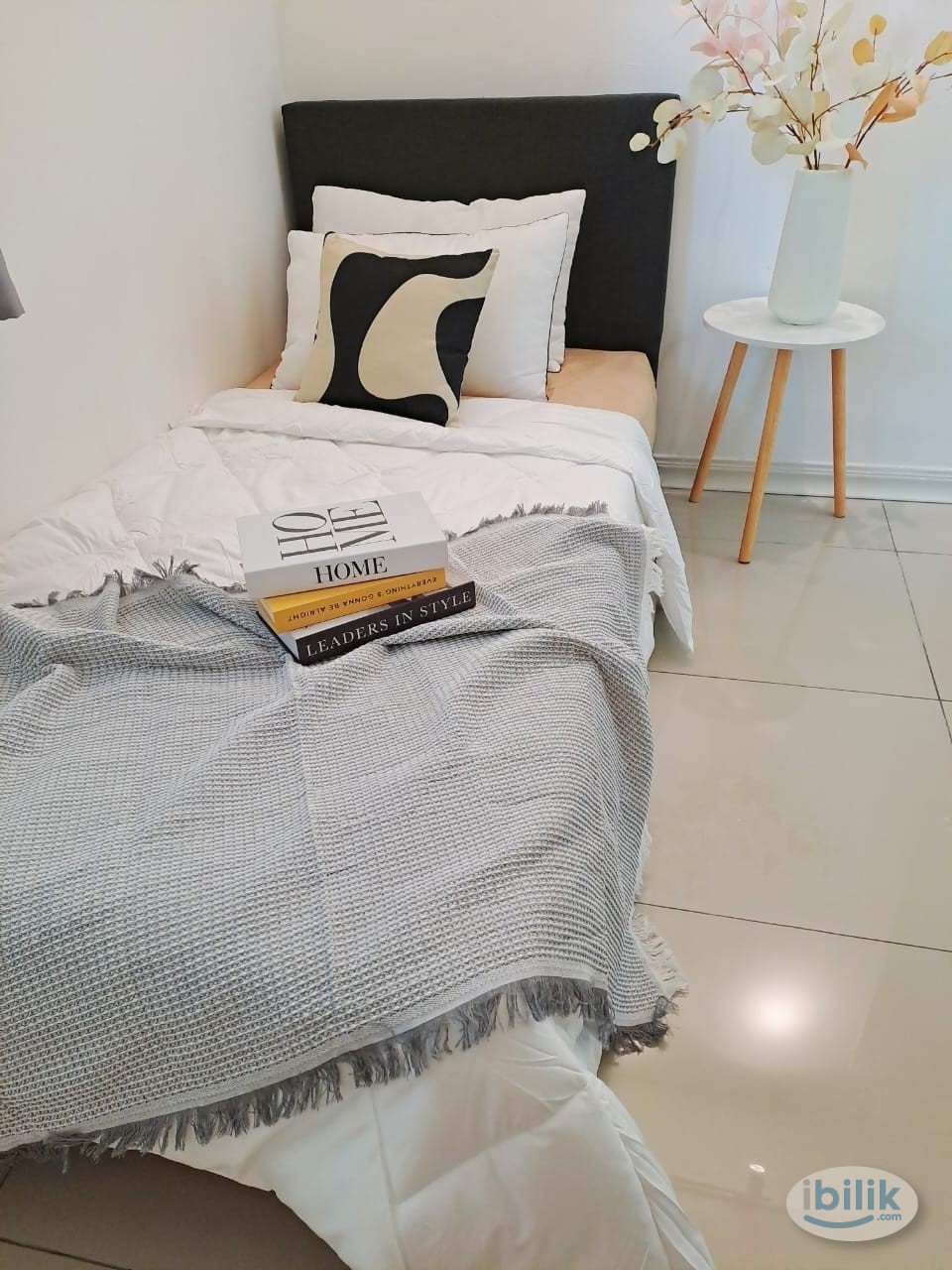 🏫==FEMALE UNIT==Super Single Room for Rent at Bukit Jalil❗️Newly Renovated Fully Furnished❗️❗️ 包水电 WIFI ❗️ - Image 2