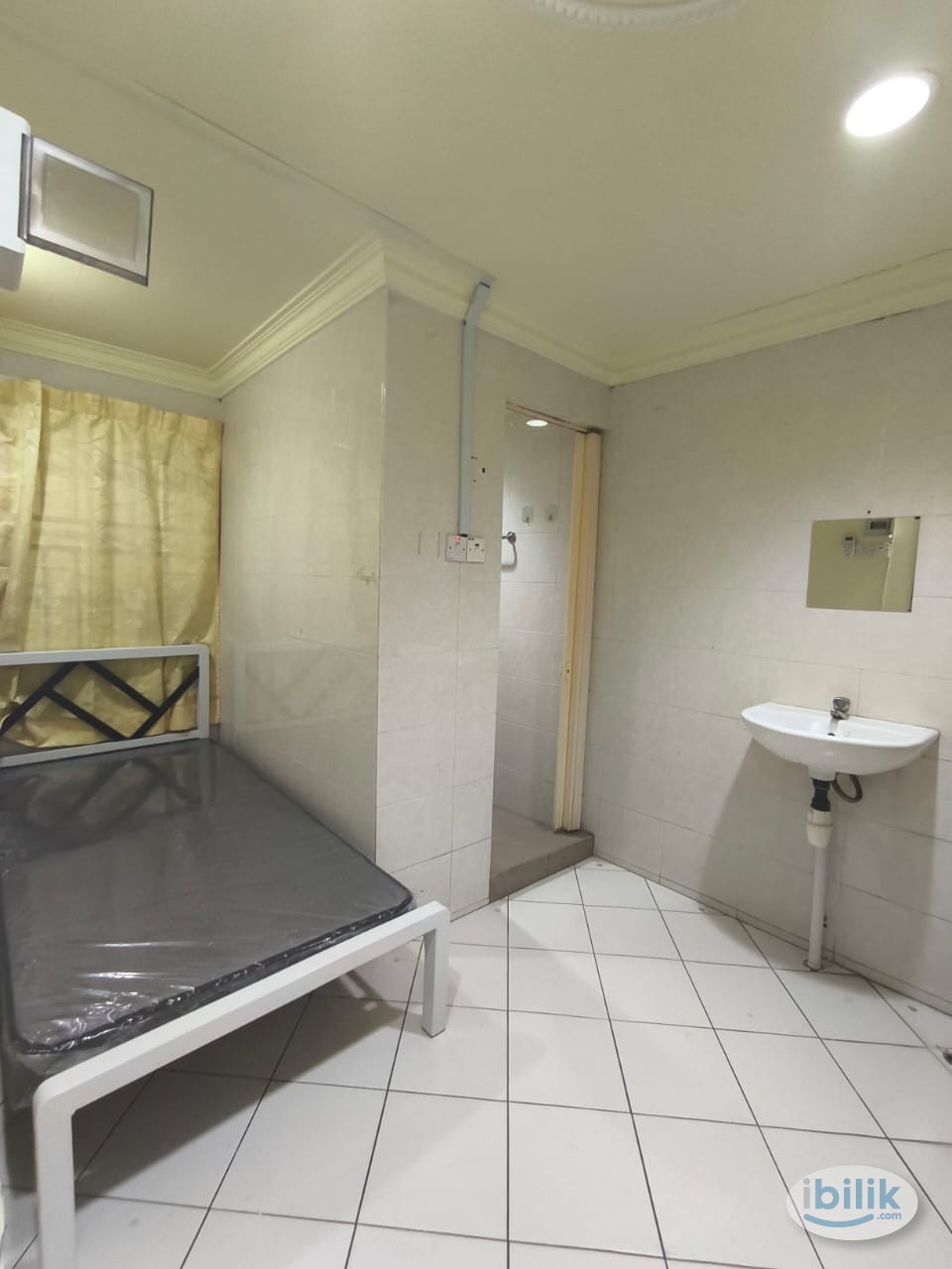Master Room With Private Bathroom😊🔥 Taman OUG, Old Klang Road,Near Taman Maju Jaya🛜✅‼️Free Utilities 🛜Wifi🔥Immedietly Mo - Image 1