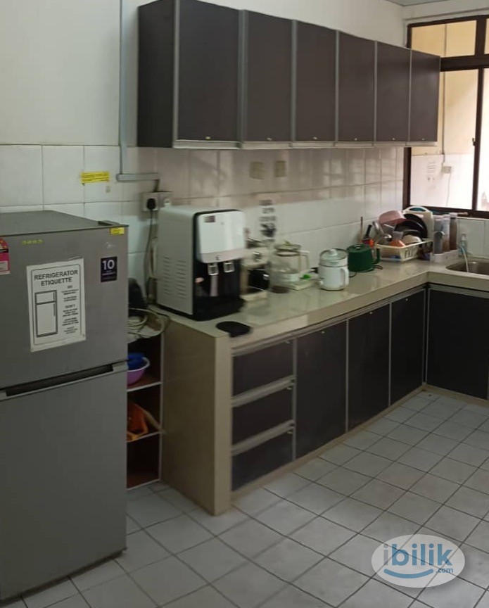 *Master Bedroom @ Bandar Utama, Petaling Jaya* - Image 3