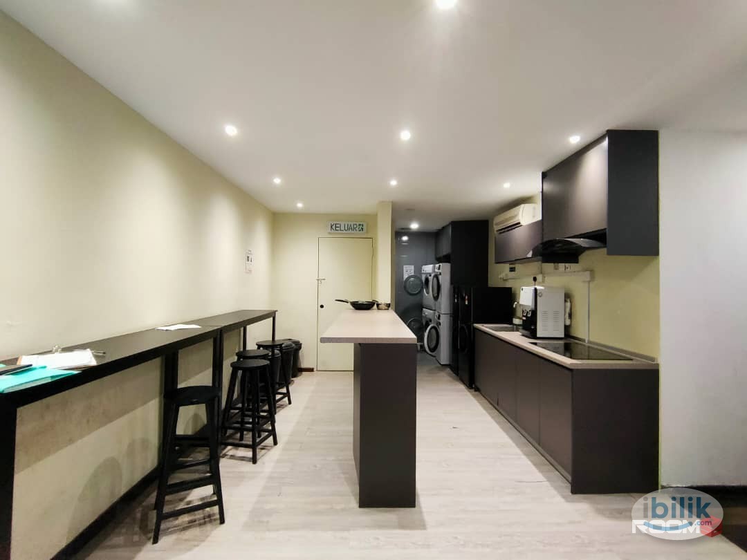 🏠 [ANTHILL+] Queen Bed Room for Rent in Puchong! 🛏️ Fully Furnished. 📍 Great Location. 📞 Inquire Now! - Image 3