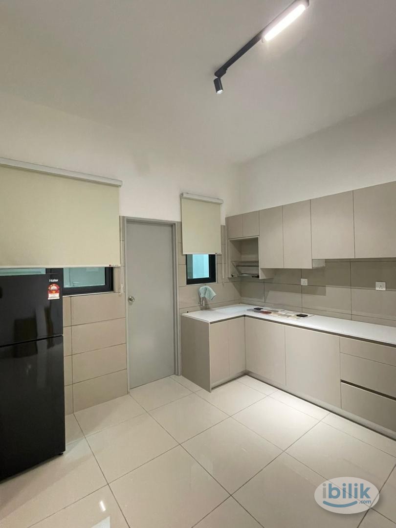 Cozy Master Room at Bintang Residensi, Bukit Jalil - Image 2
