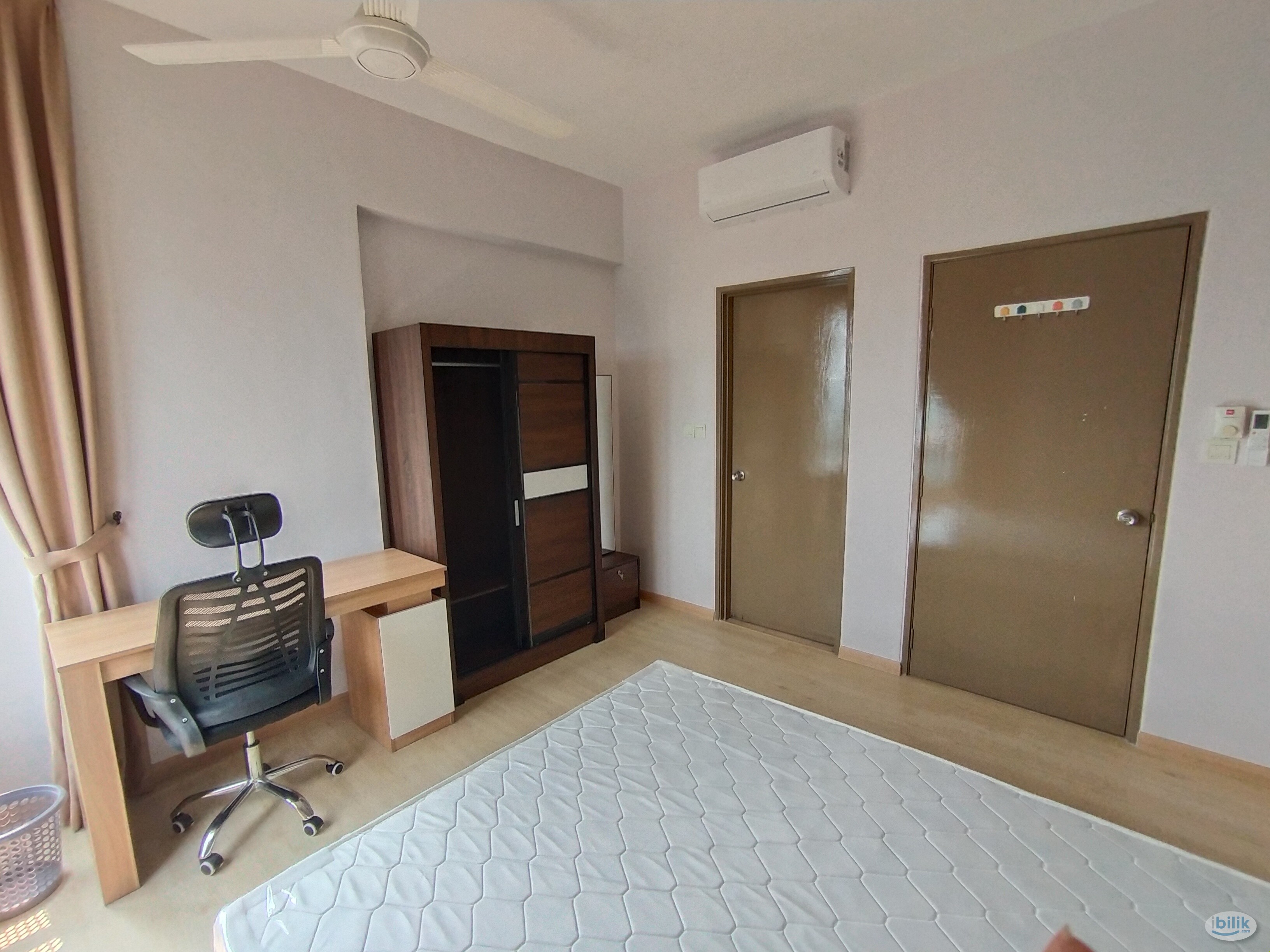 Master Room at Rivercity, Sentul - Image 3