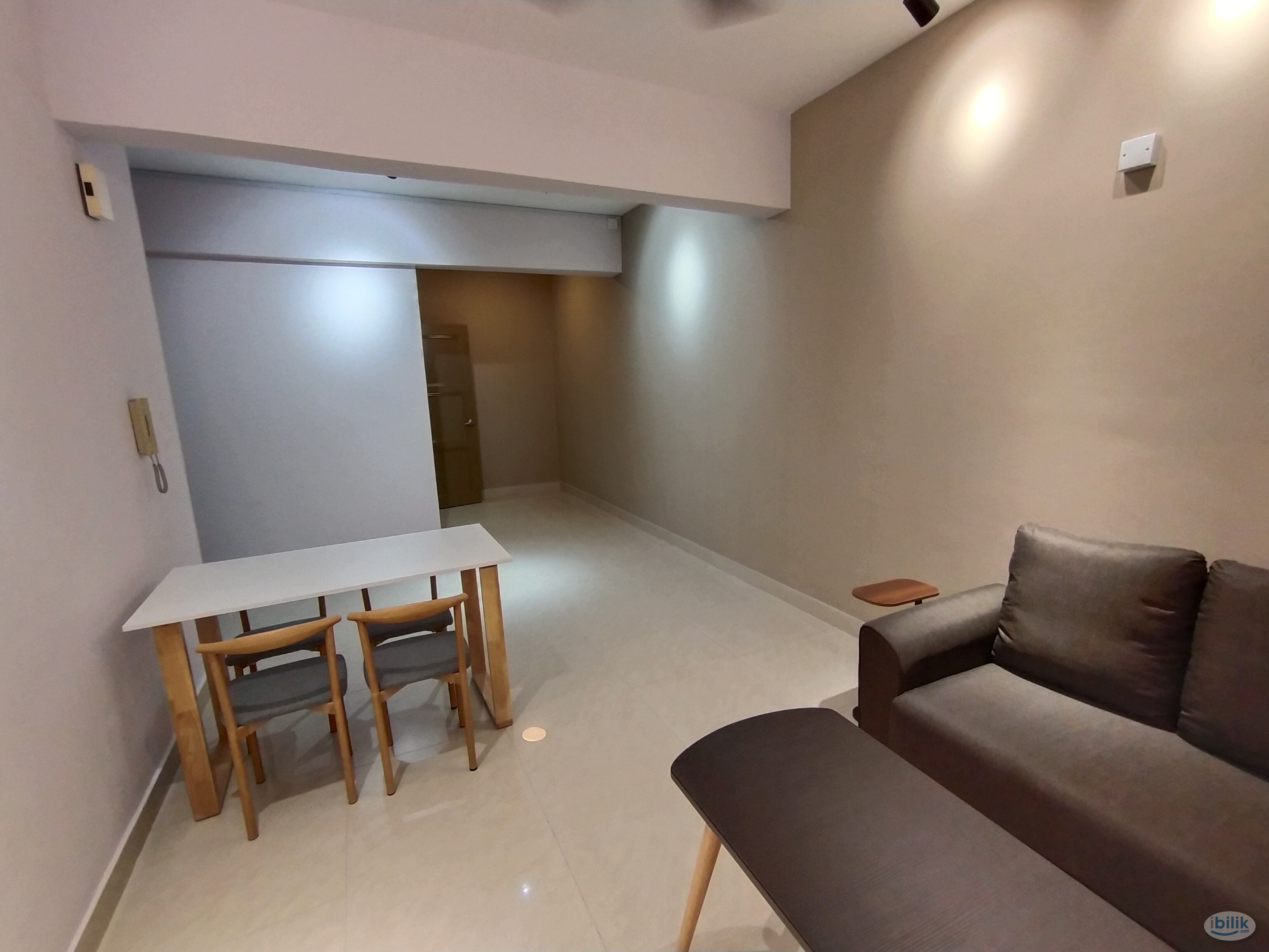 Master Room at Rivercity, Sentul - Image 5
