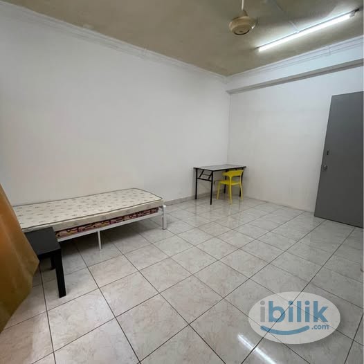 💨REASONABLE BUDGET MIDDLE ROOM FOR RENT AT BANDAR UTAMA🔥ATTACHED WINDOW 🪟 💨 - Image 3