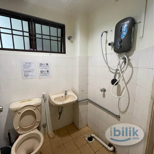💨REASONABLE BUDGET MIDDLE ROOM FOR RENT AT BANDAR UTAMA🔥ATTACHED WINDOW 🪟 💨 - Image 4