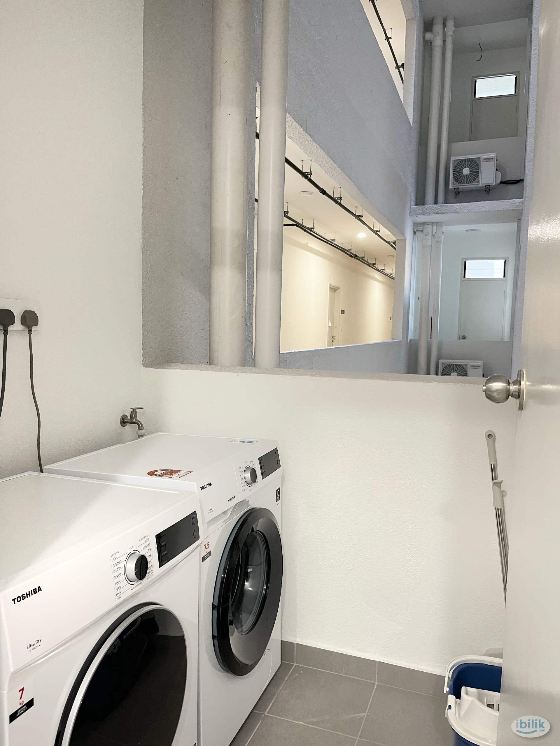 Middle Room | Meta Residence| 300 metres to MRT Putra Permai - Image 4