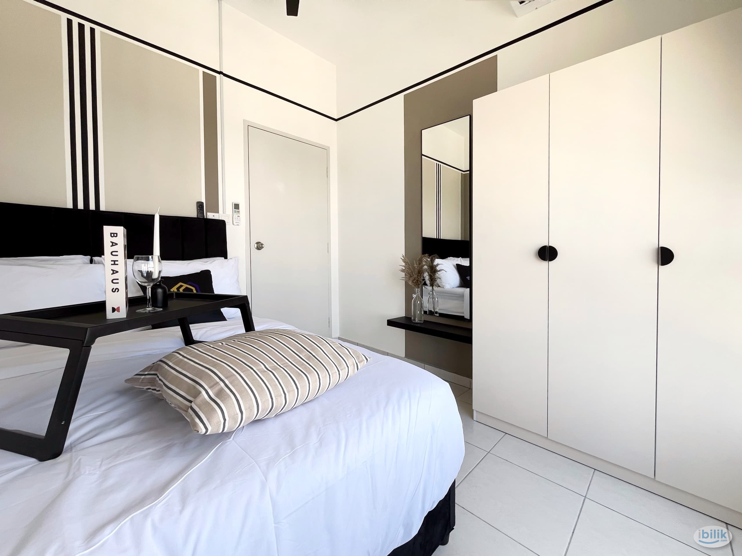 Middle Room | Meta Residence| 300 metres to MRT Putra Permai - Image 2