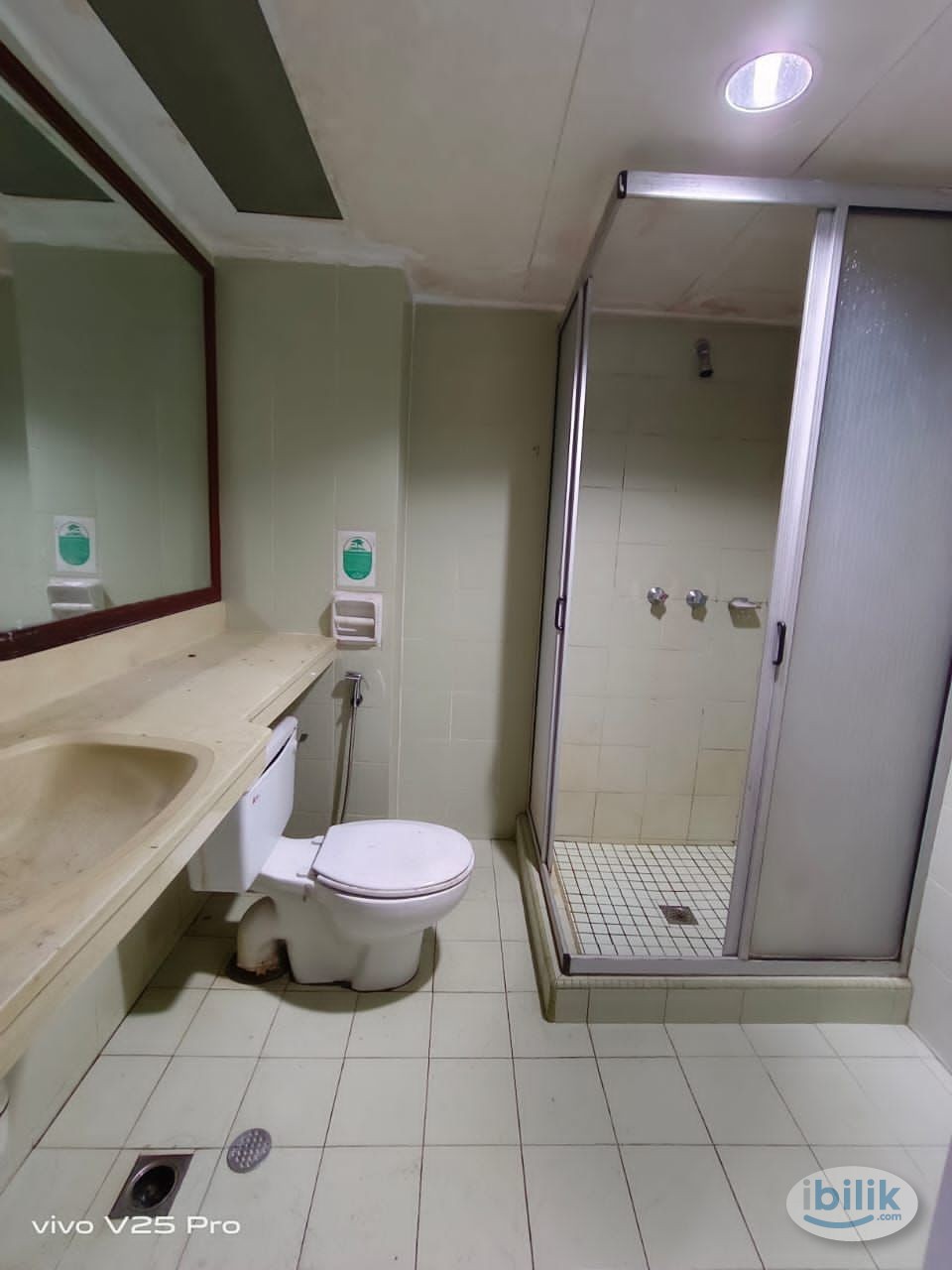 ZERO DEPOSIT❗️| PRIVATE BATHROOM🫧| 5MINS GO TO MONORAIL CHOWKIT🚆 - Image 3