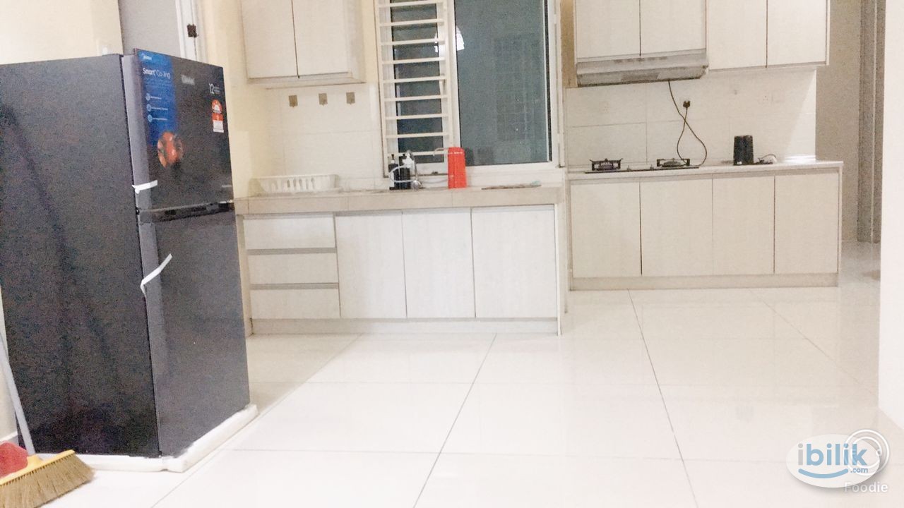 Single Room at Saville @ The Park, Pantai - Image 4