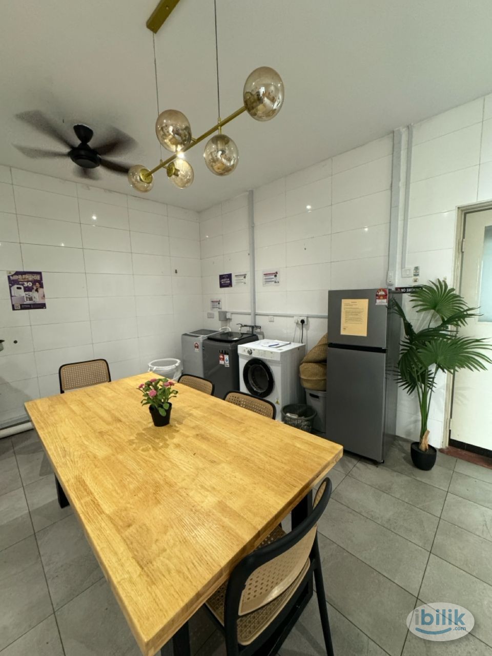 2 station to KL SENTRAL 🚆 👏 | MIDDLE ROOM 🫣 | GRAB NOW 🙌 - Image 4