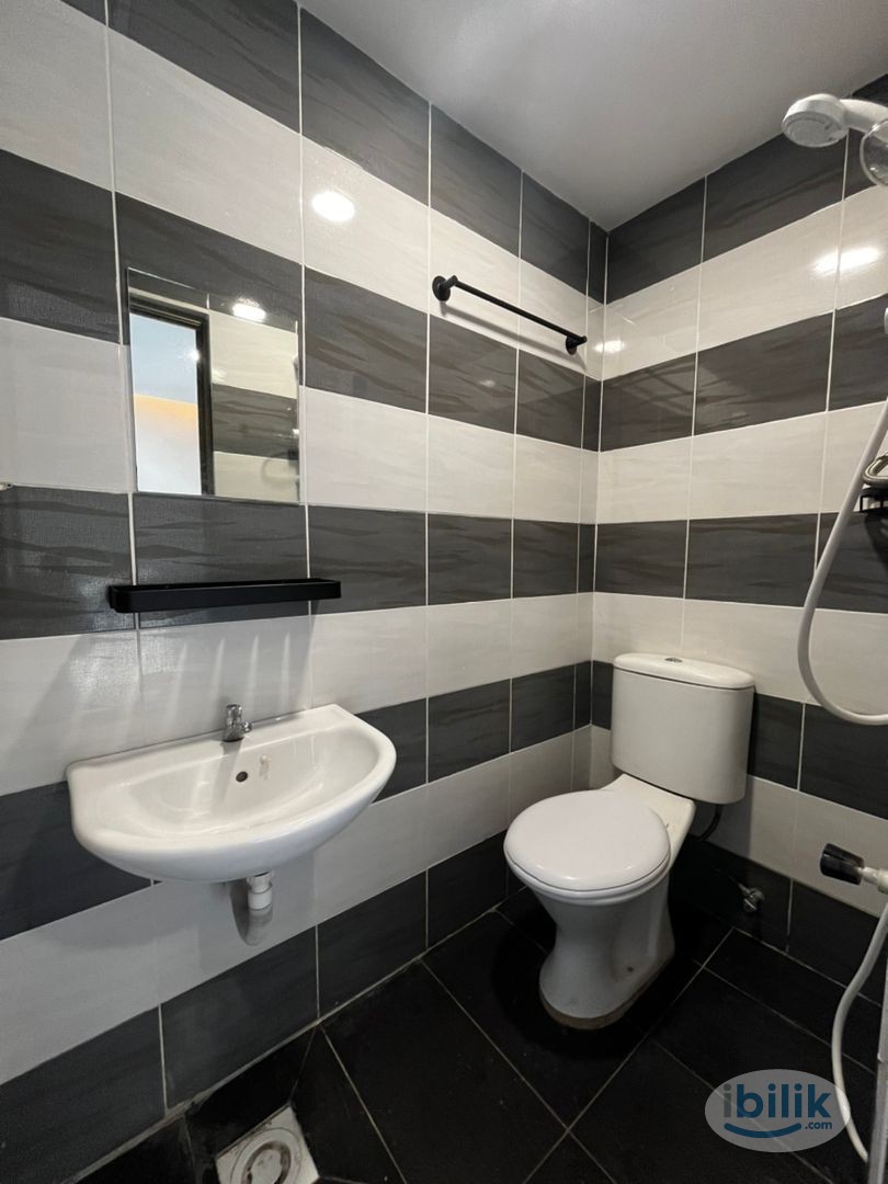 👩‍❤️‍👨 ROOM FOR COUPLE 👩‍❤️‍👨 | 4 mins to The Mines Shopping mall 🛍️🥡 - Image 3