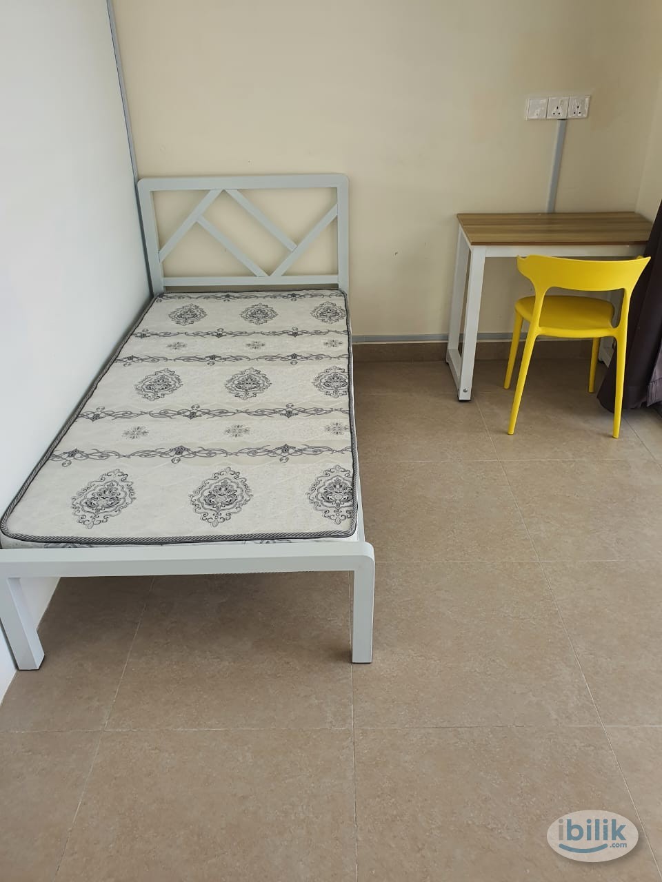 puchong wawasan rm400 private room full furnished with wifi ,zero deposit ,accept intern student - Image 1