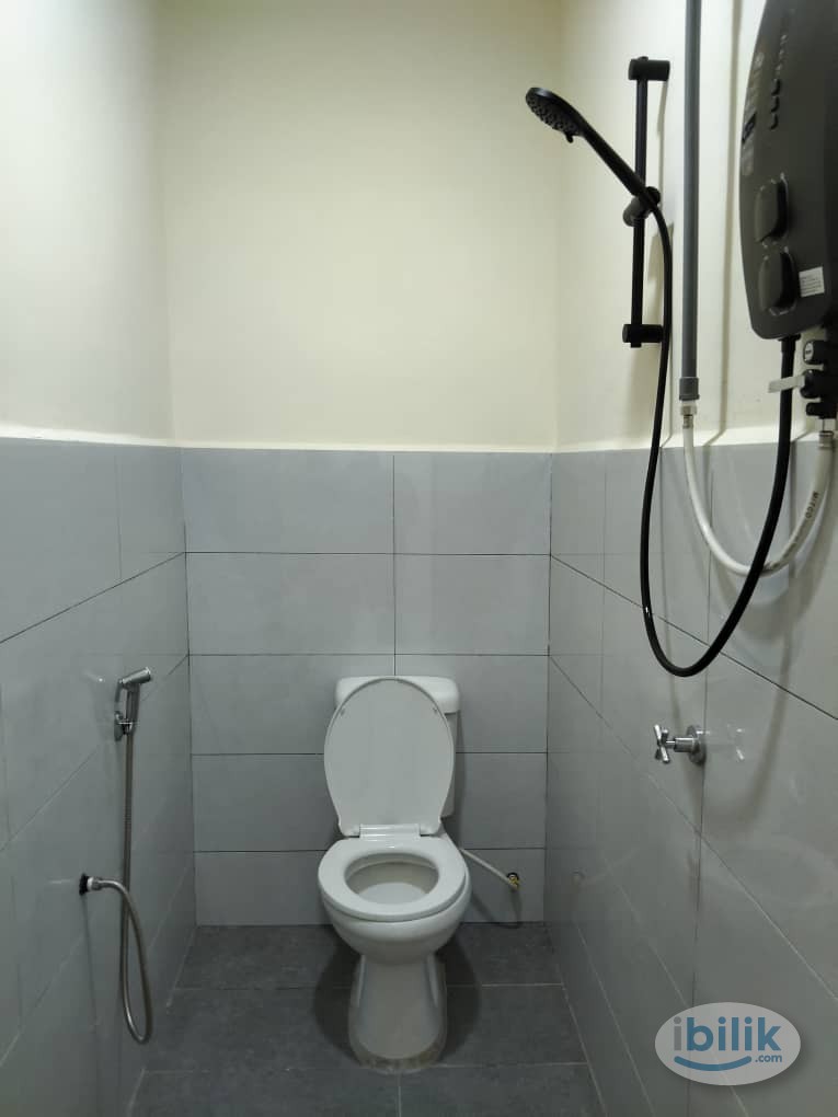 puchong wawasan rm400 private room full furnished with wifi ,zero deposit ,accept intern student - Image 2