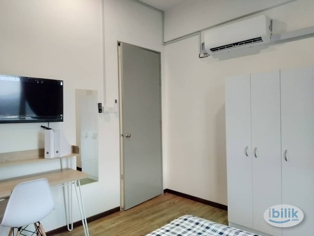 all female‼️single room at 7 tree seven residence - Image 1