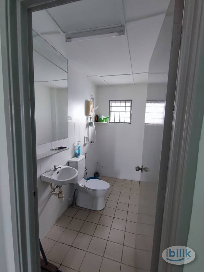 Lady Room At Bukit Jalil - Image 2