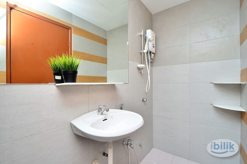 Medium room opposite Pavilion Bukit Jalil - Image 2
