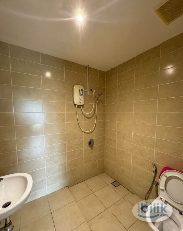 IMMEDIATELY MOVE IN WITH ZERO DEPOSIT ✨SPACIOUS ROOM IN ICITY - Image 2