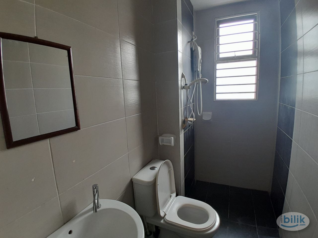 [Amaya Maluri] Female Unit Single Room with Aircond Rent Near LRT & MRT - Image 4