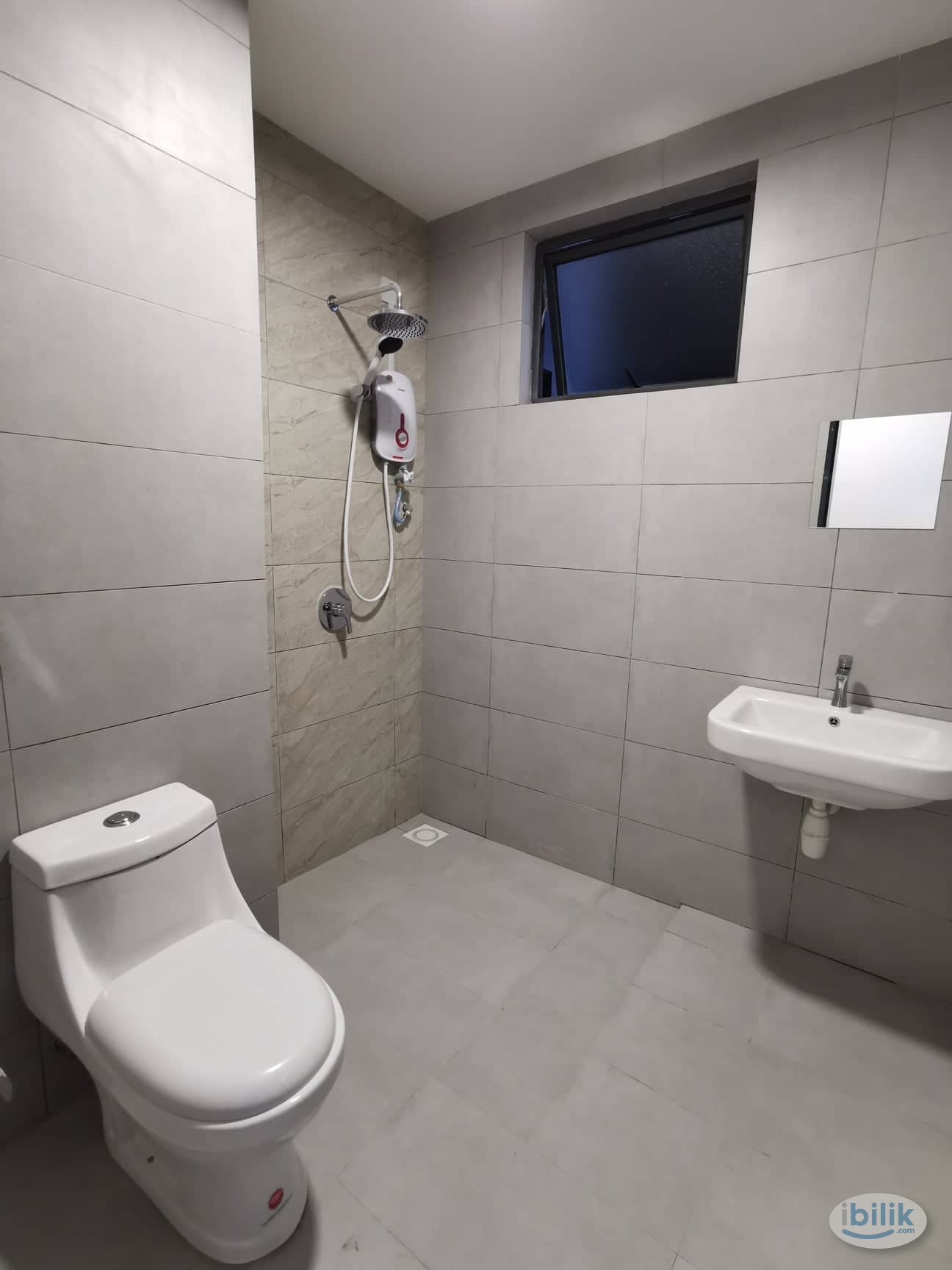 Master Room (Female Only) Fully Furnished The Holmes 2, Near HUKM Bandar Tun Razak, Bandar Sri Permaisuri, Cheras - Image 4