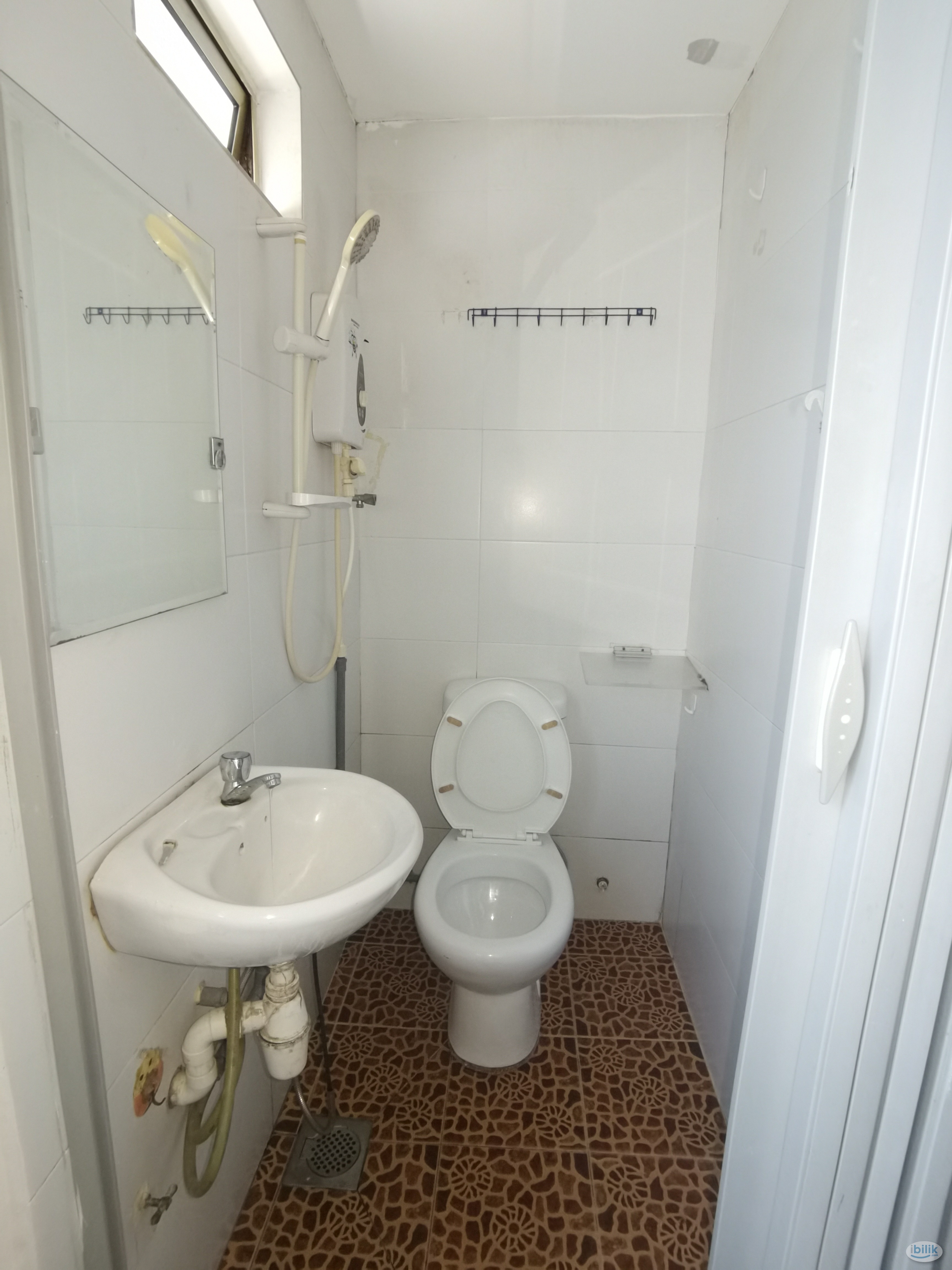 Available Now! Master Room at Kampung Tasik Permai, Ampang - Image 3
