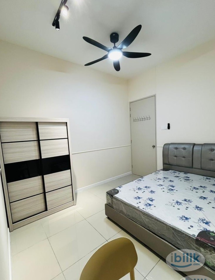 Spacious Middle Room at Fortune Perdana Lakeside, Kepong - Image 2
