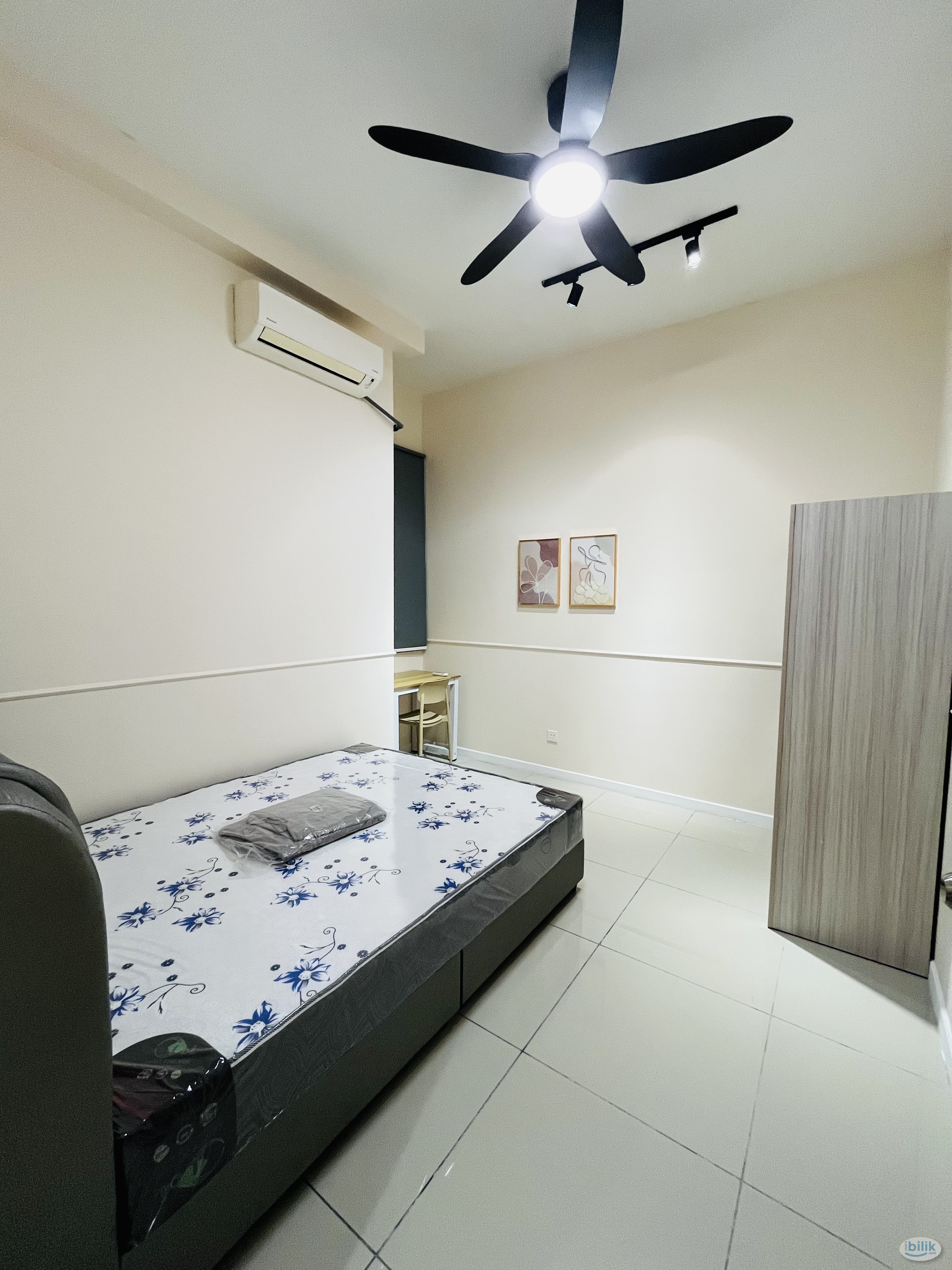 Spacious Middle Room at Fortune Perdana Lakeside, Kepong - Image 1