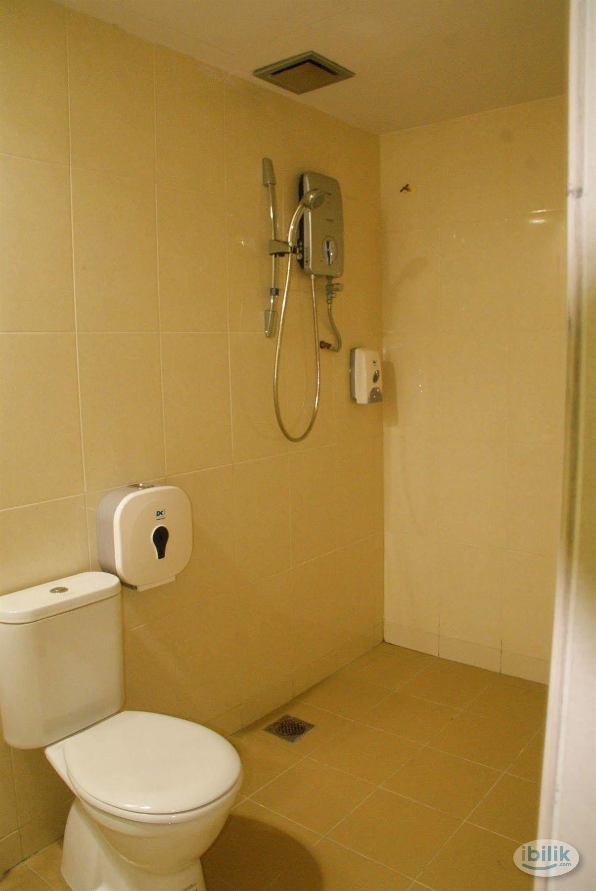 Middle Room at Hotel Kita - Image 3