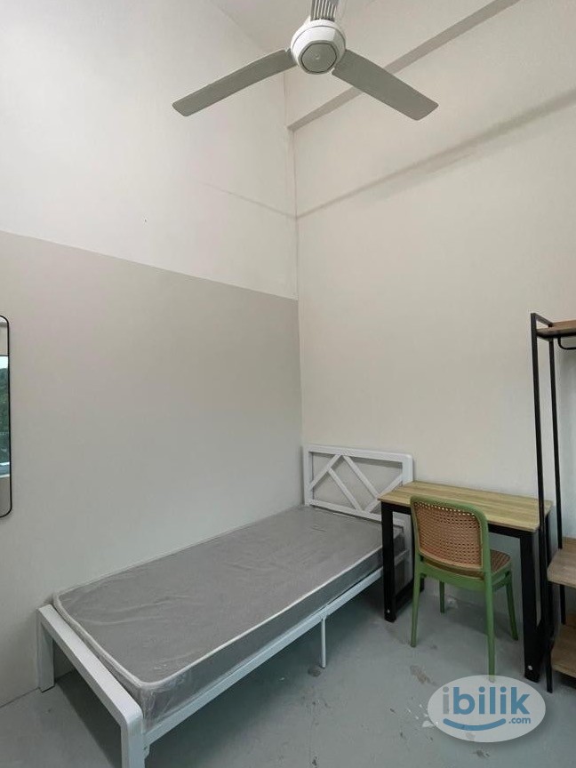 🏡 Location: Swing & Pillow Co-Living Room with Zero Deposit | Tanpa Deposit at Nuevo Hostel Kota Kemuning  🚘Locations Ne - Image 1