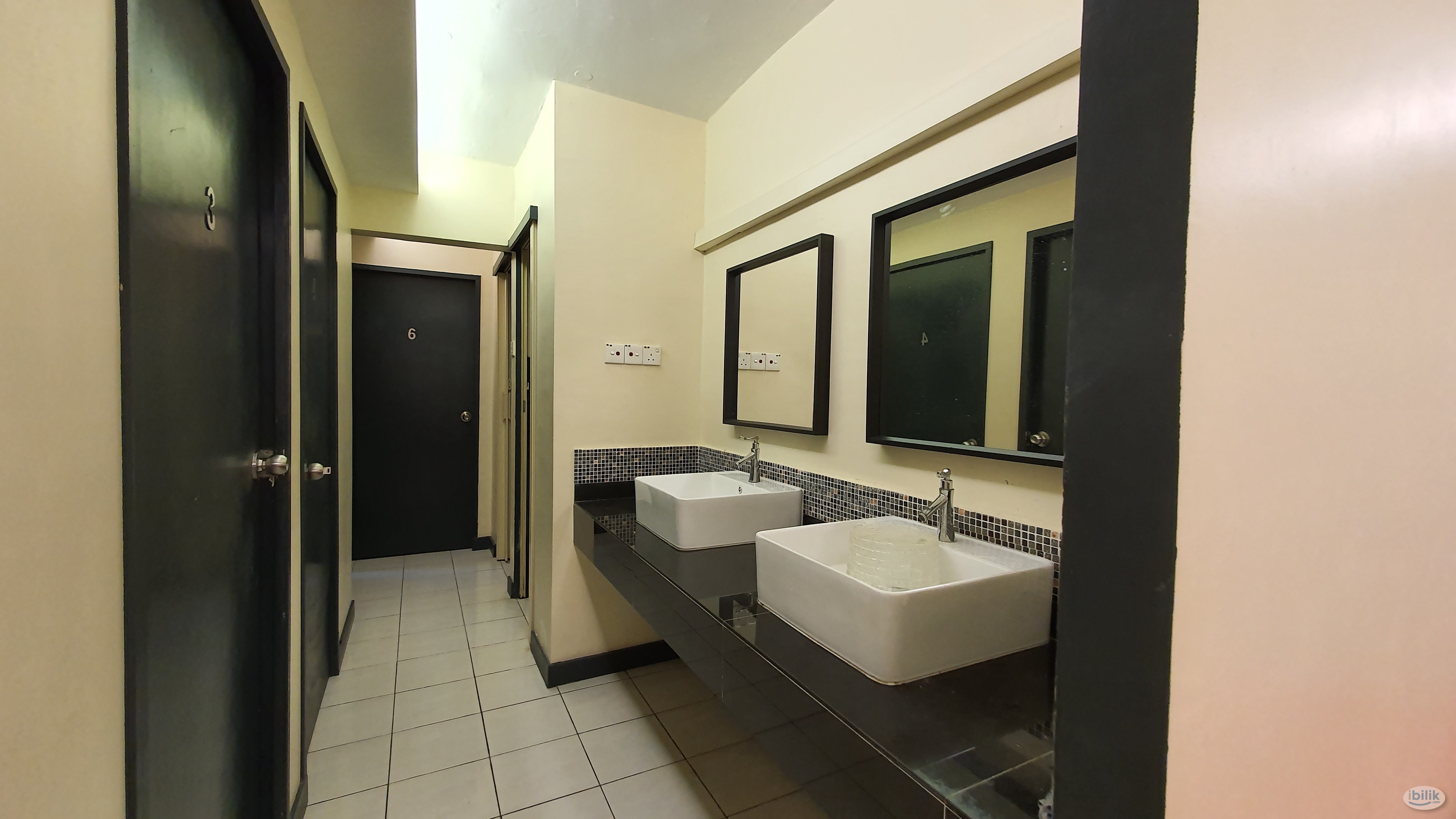 Single Room at Damansara Bistari, Petaling Jaya - Image 3