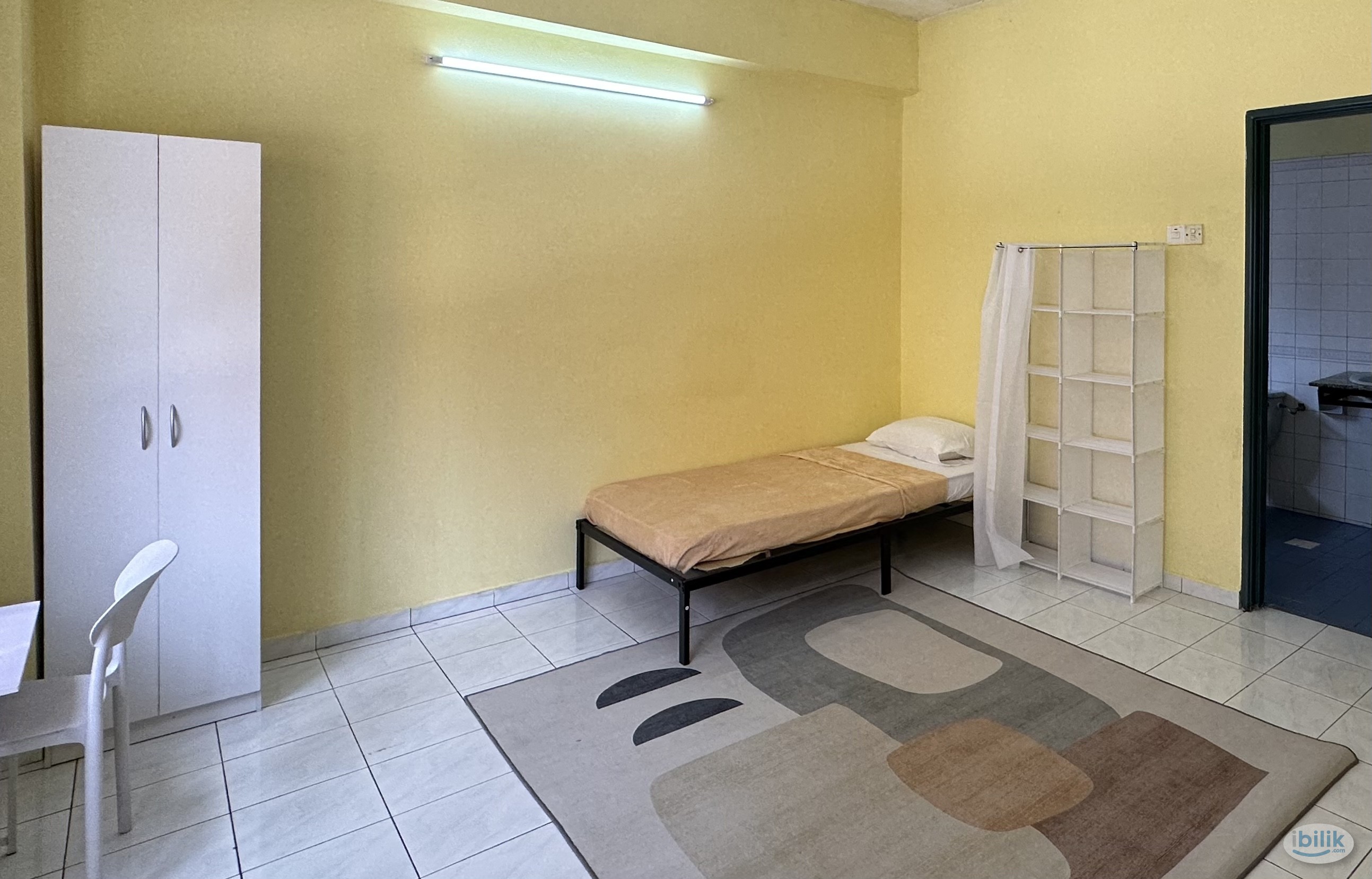 Master Room Female unit at Dinasti Klang, Klang Condo - Image 1