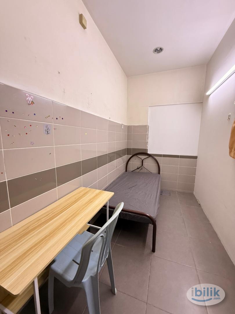Female Unit😊‼️HOT OFFER 2025 📍 Zero Deposit Bilik Sewa near Kelana Jaya🛜Free Utilities &  WIfi🌟🌈Limited Room Left Immedi - Image 1