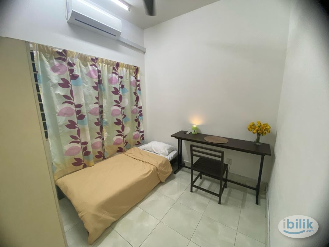 Single Room at Pelangi Utama E,  Bandar Utama MRT - Image 1