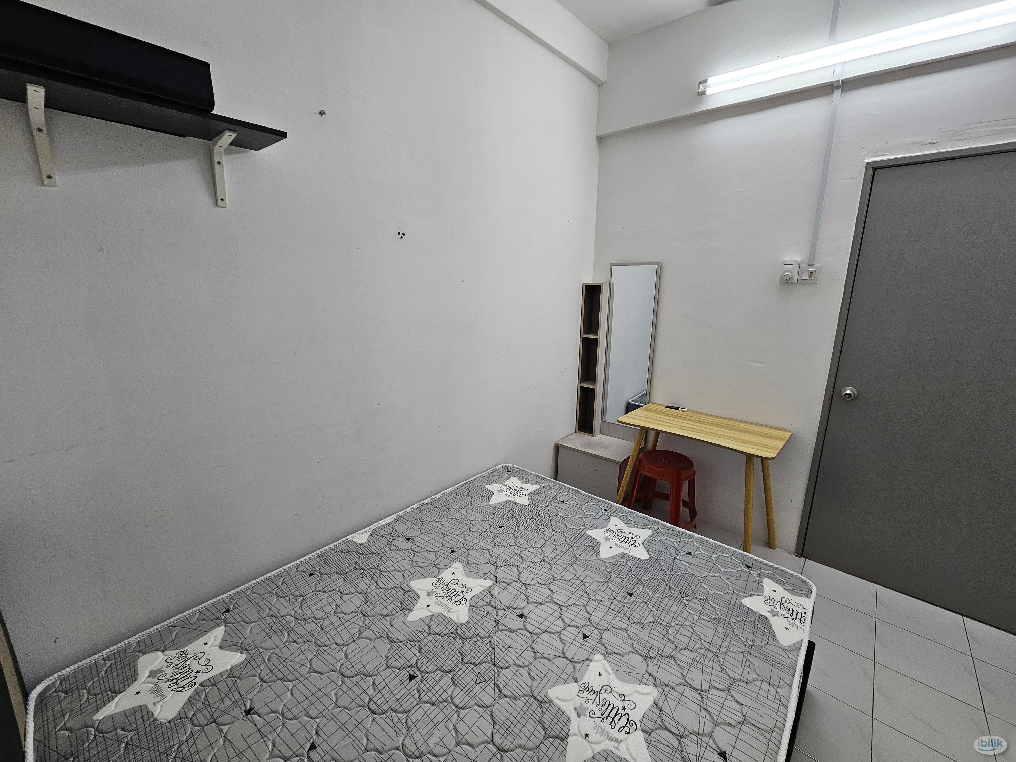Desa Alor Vista Furnished Aircond Middle room included utilities Share Bathroom MIX GENDER - Image 2