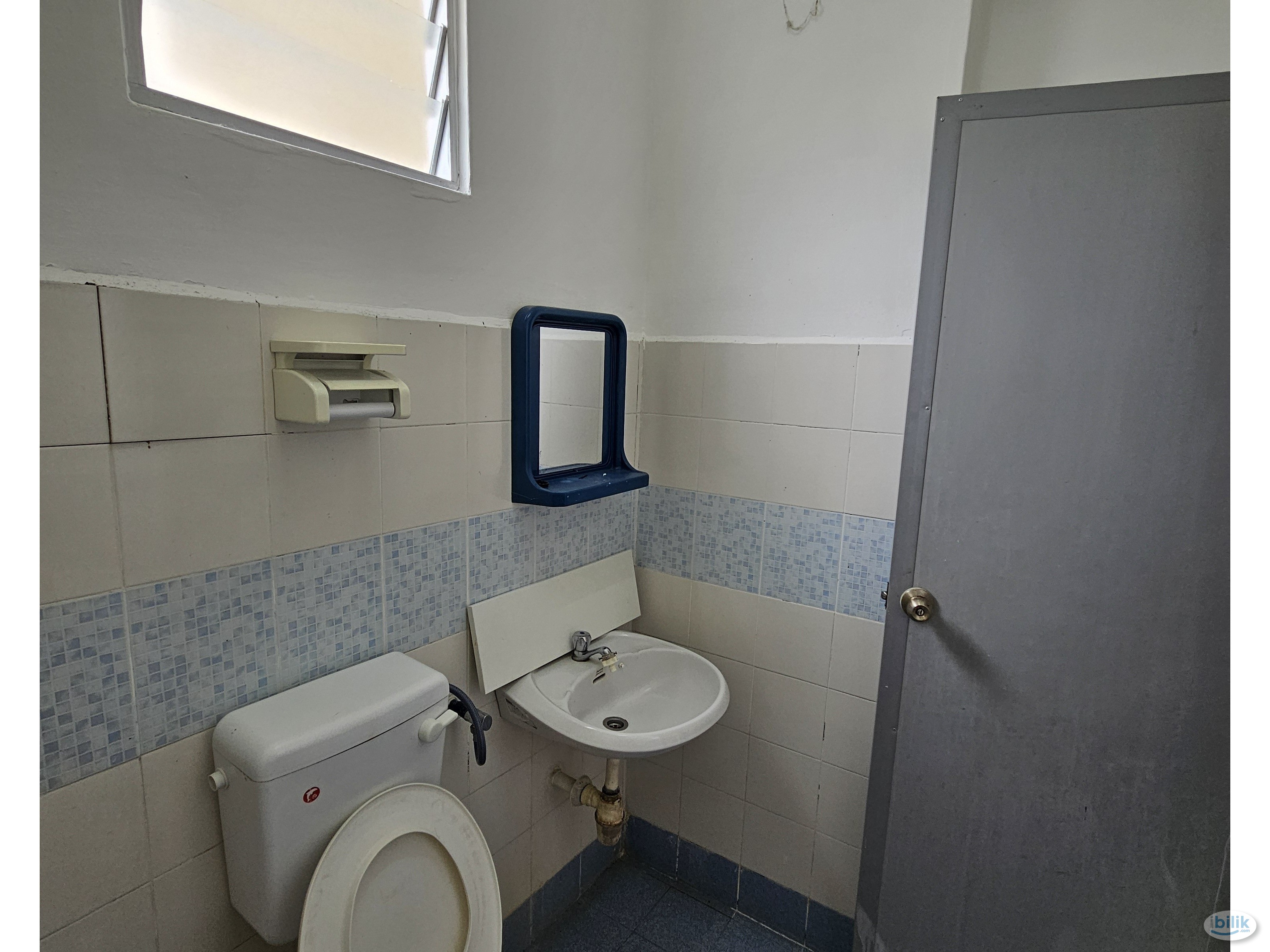 Desa Alor Vista Furnished Aircond Middle room included utilities Share Bathroom MIX GENDER - Image 4