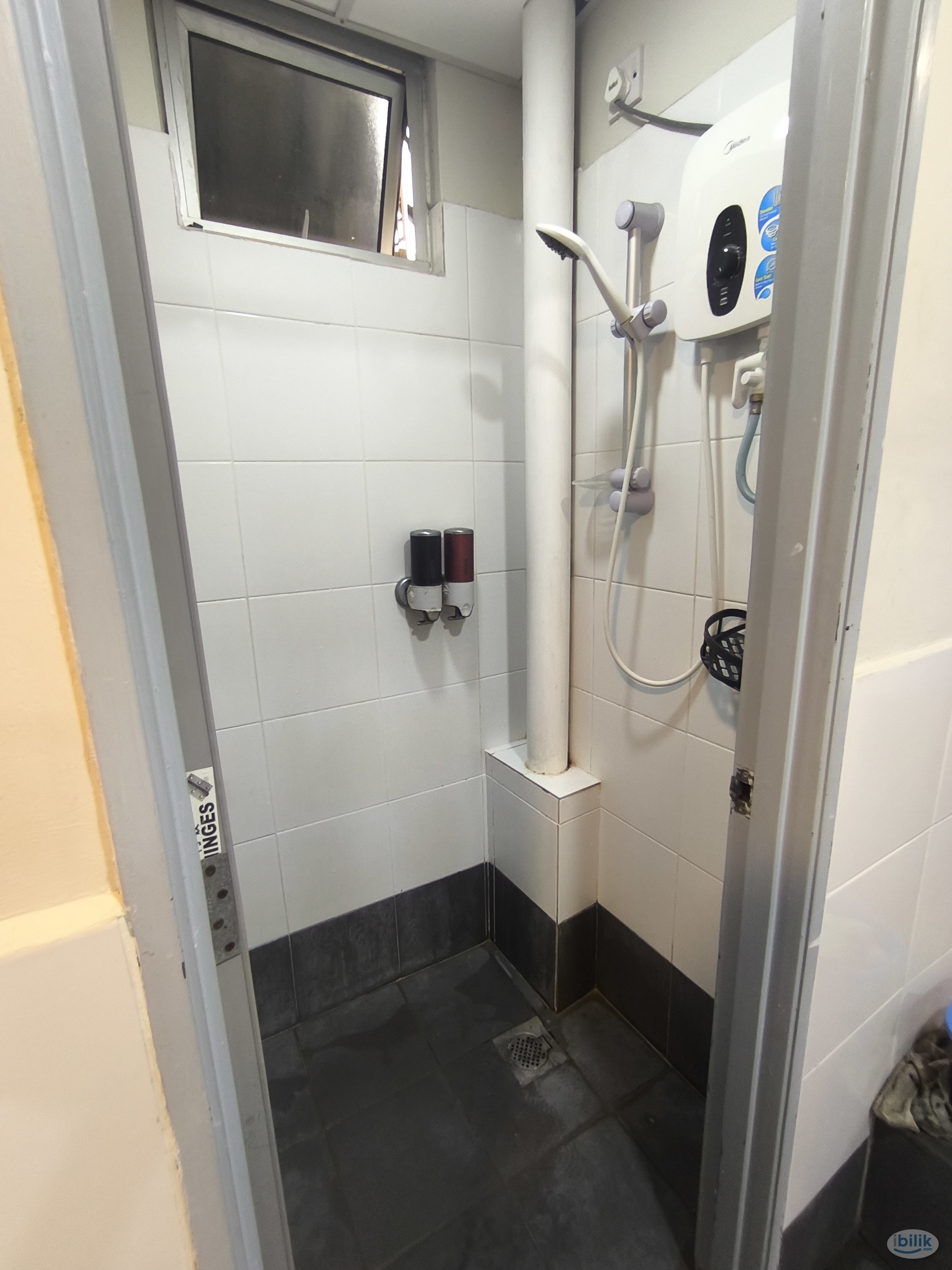 🌟 Middle Rooms @ JL Co-Living, USJ 21 – 4 Mins Walk to Main Place Mall 🏡🛍️ - Image 4