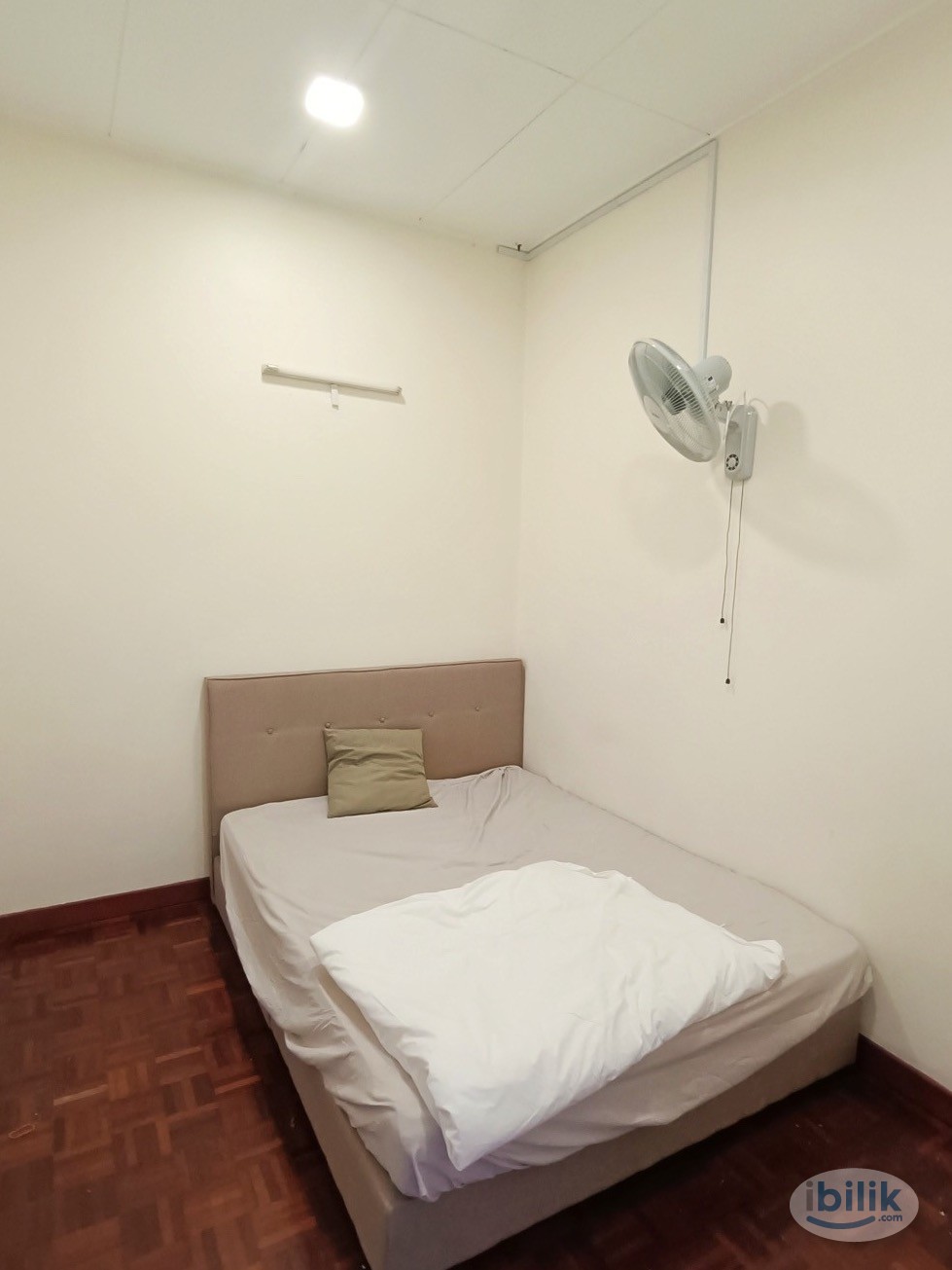 💥ZER0️⃣ deposit middle room Near to 1Utama🤡 - Image 1
