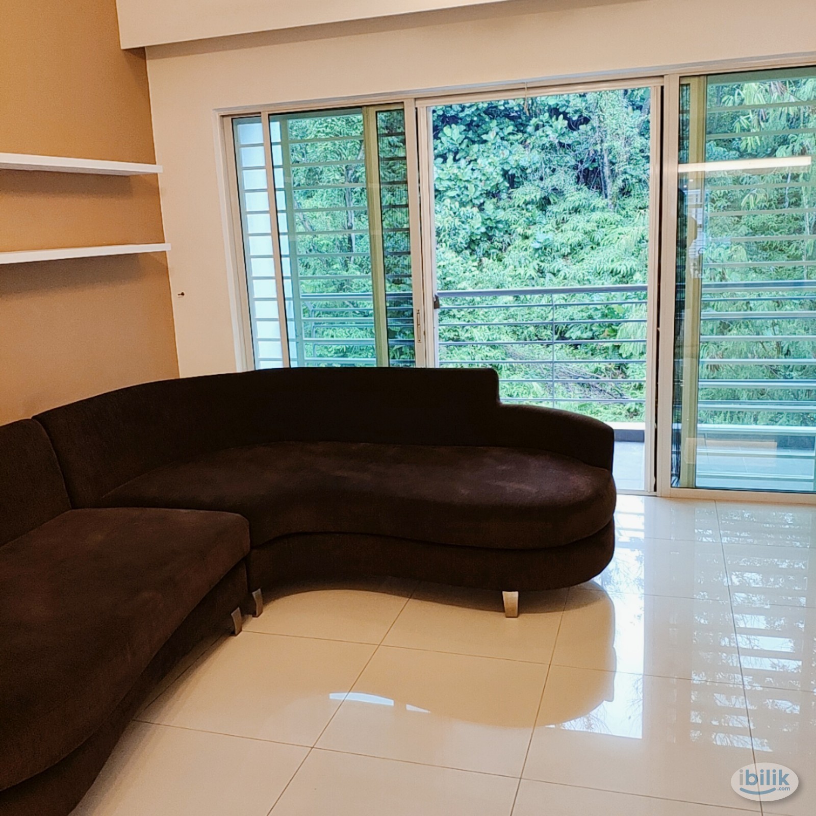 Middle Room with Aircon, 24 Hr Safe Security near The Mines, Balakong, Serdang, UPM, Univ 360, IOI City Mall, Equine Par - Image 3