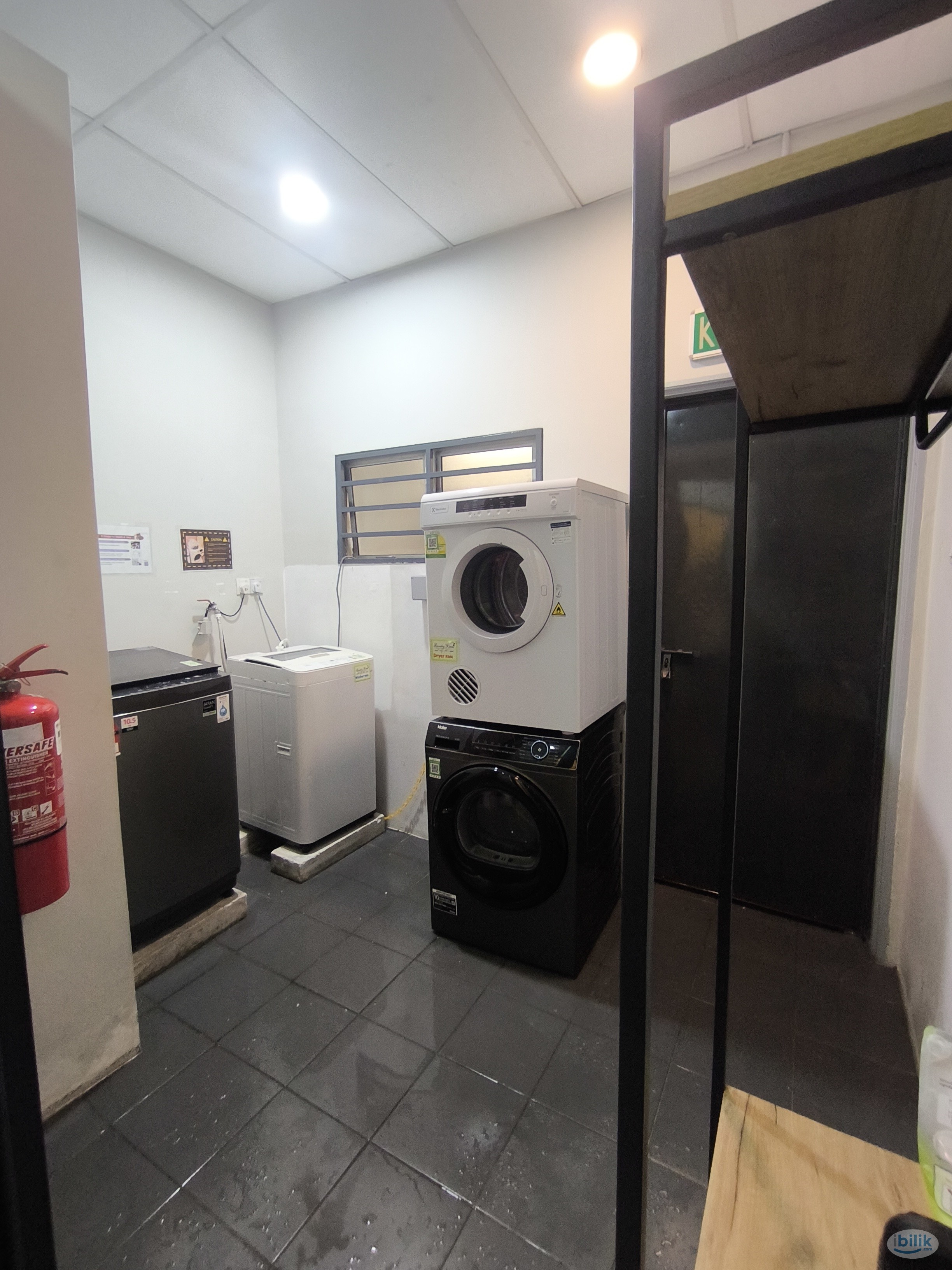 🔥Promo ZERO Deposit  🏡 [JL Co-Living] Middle Room @ USJ 21, Subang Jaya 🌟 🚶‍♀️ 4 Mins Walk to Main Place Mall 🛍️✨ - Image 4