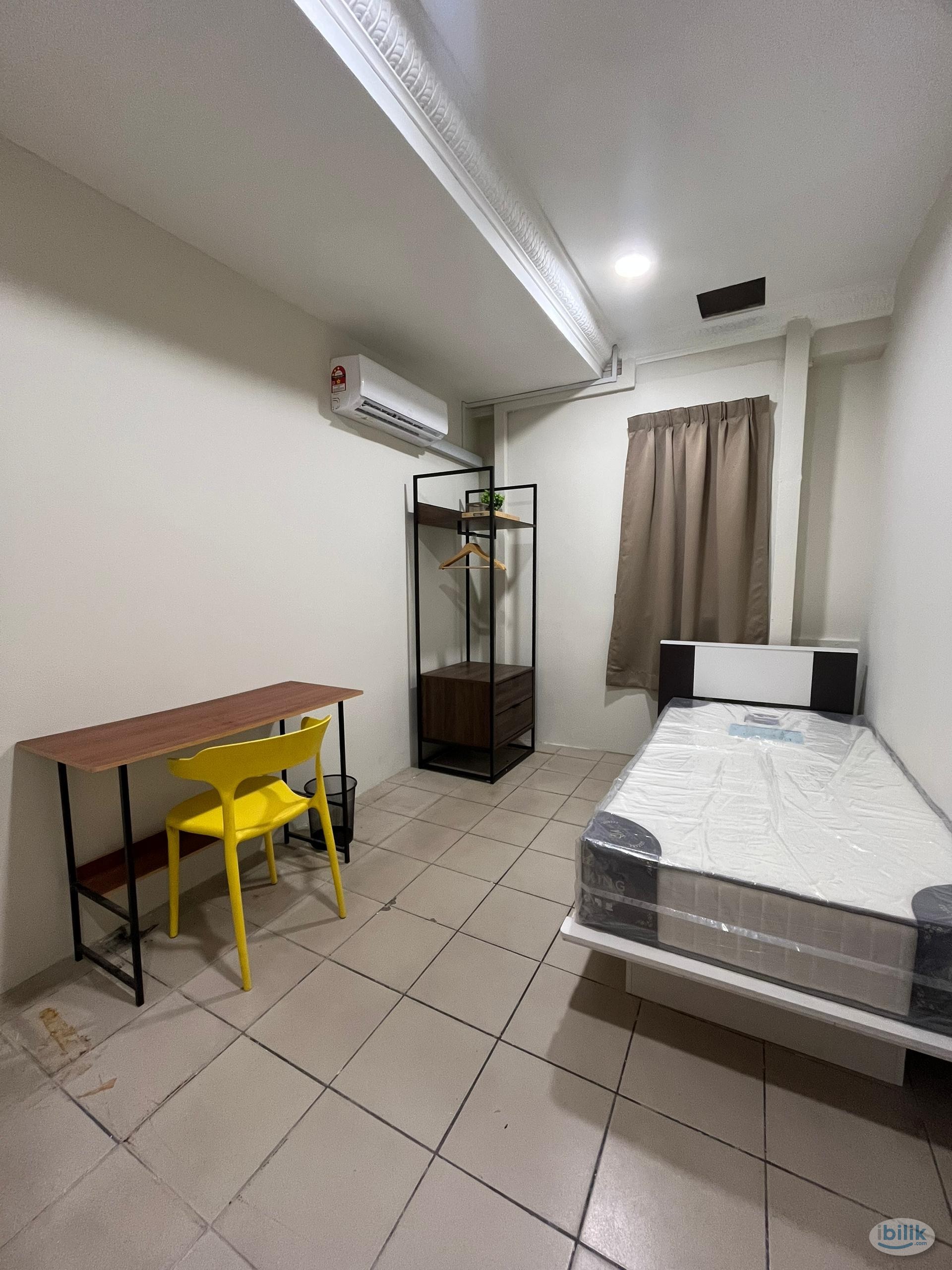 5 MINS WALK TO MAYBANK TOWER 🗼| 2 MINS TO LRT PLAZA RAKYAT 🚆 - Image 1