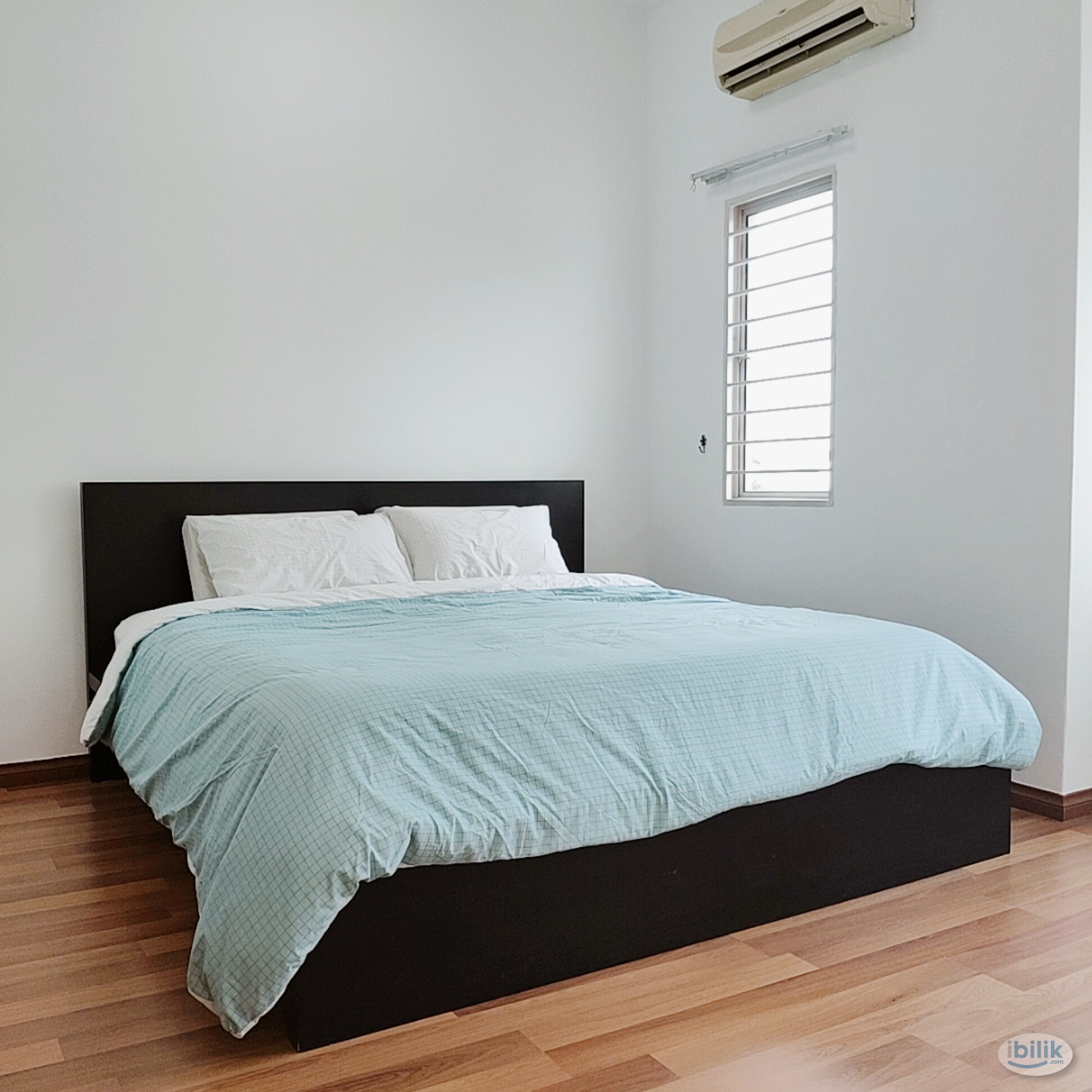 Master Room, Aircon at Bayan Villa, Seri Kembangan near UPM, Olive Hill, IMU, TPM Pavilion Bukit Jalil, MINES, Hosp Serd - Image 1