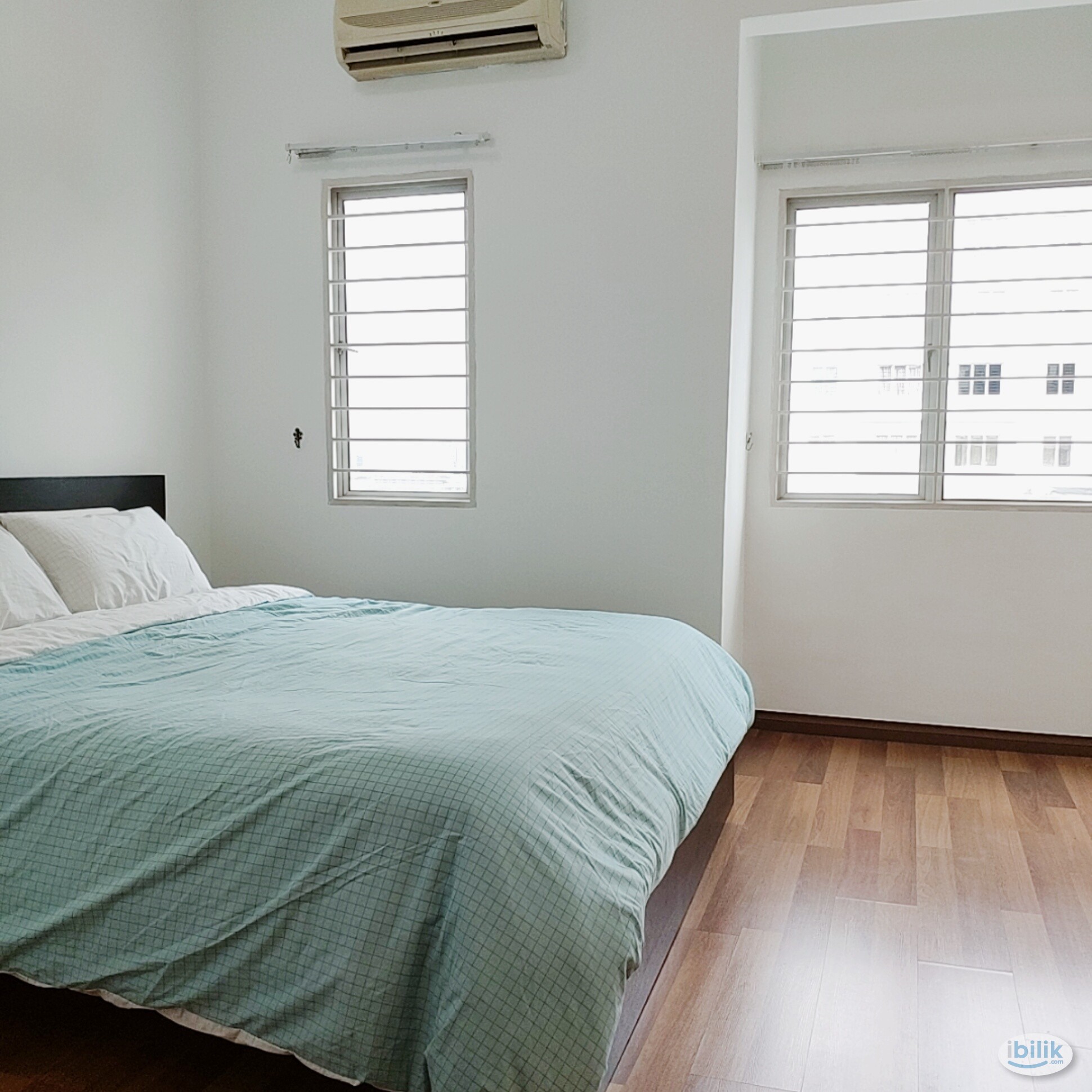 Master Room, Aircon at Bayan Villa, Seri Kembangan near UPM, Olive Hill, IMU, TPM Pavilion Bukit Jalil, MINES, Hosp Serd - Image 2