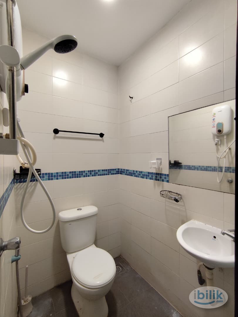 CO-LIVING MASTER ROOM LONG STAY HOTEL💕‼️🔥NEAR LRT SUBANG JAYA WALKING 5 MIN ONLY😊🛜FREE UTILITIES & WIFI💕MERDEKA PROMO‼️ - Image 4