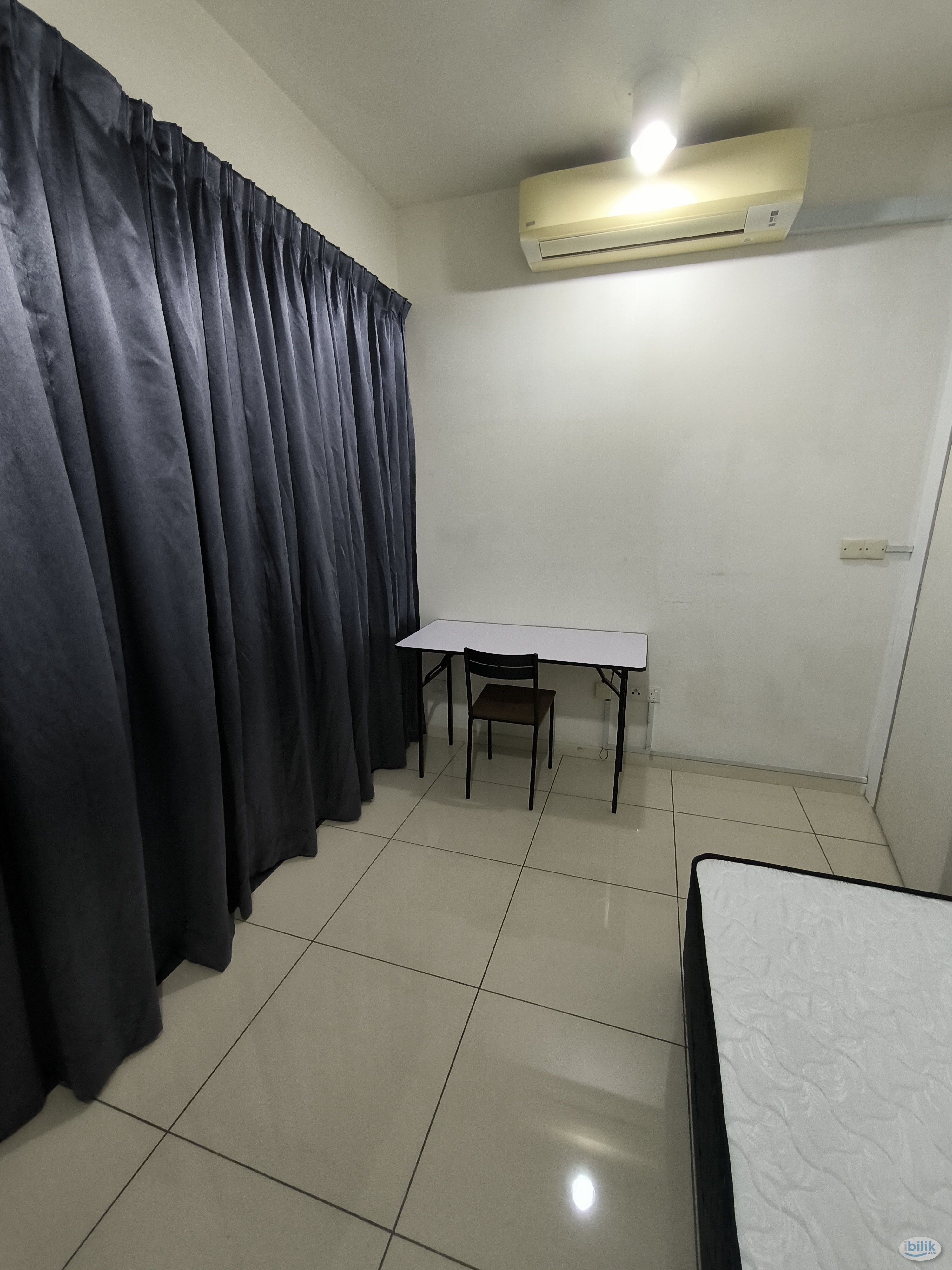 New Fully Furnished Middle Room at Casa Green, Covered walk-way to LRT Station in Bukit Jalil - Image 1
