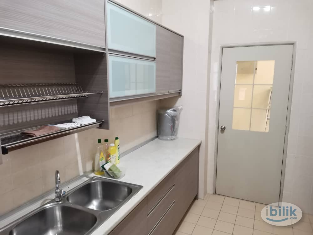 Middle Room at Greenview Residence, Bandar Sungai Long - Image 5