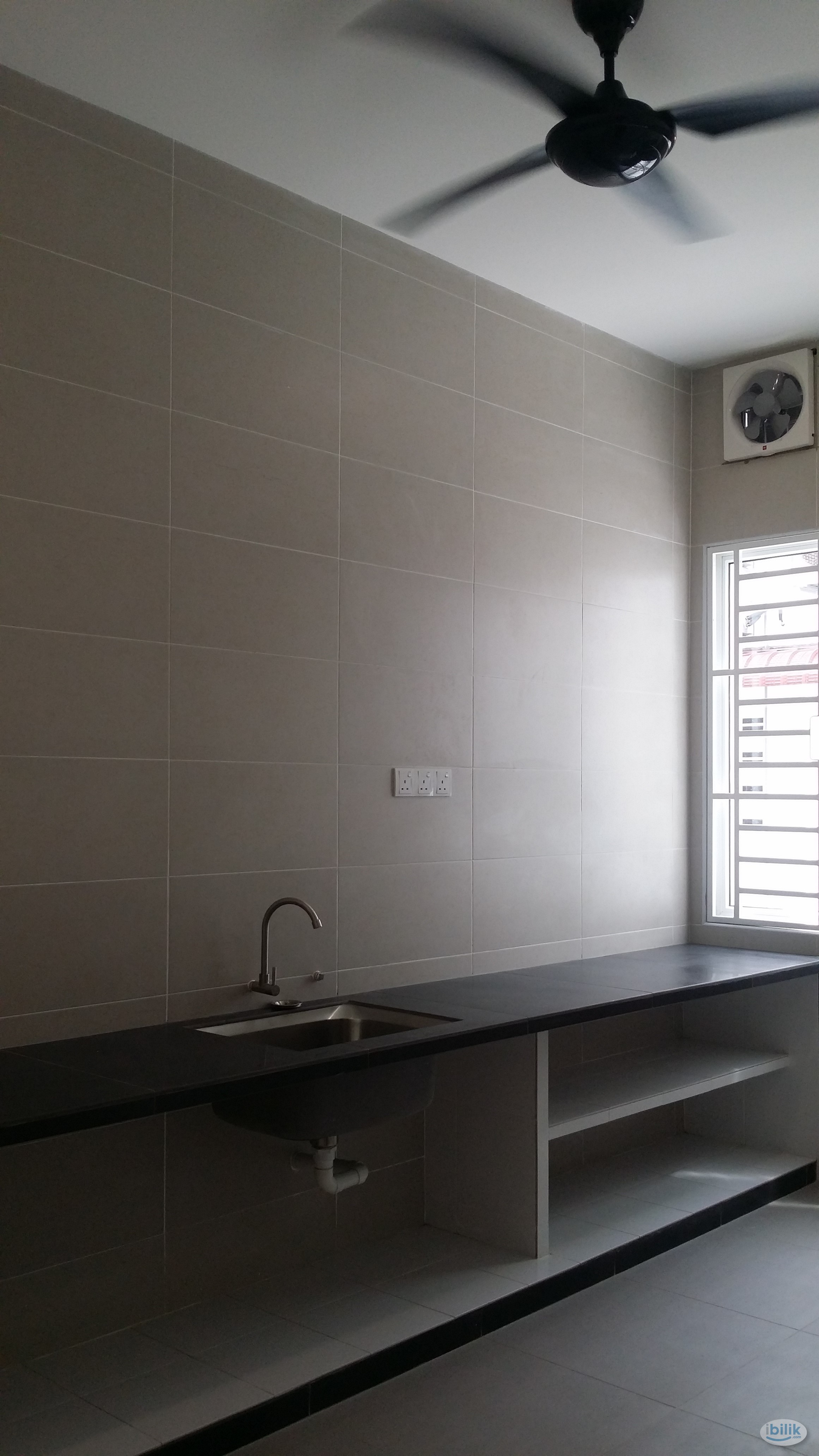 Middle Room at Bukit Mertajam, Seberang Perai - Image 2