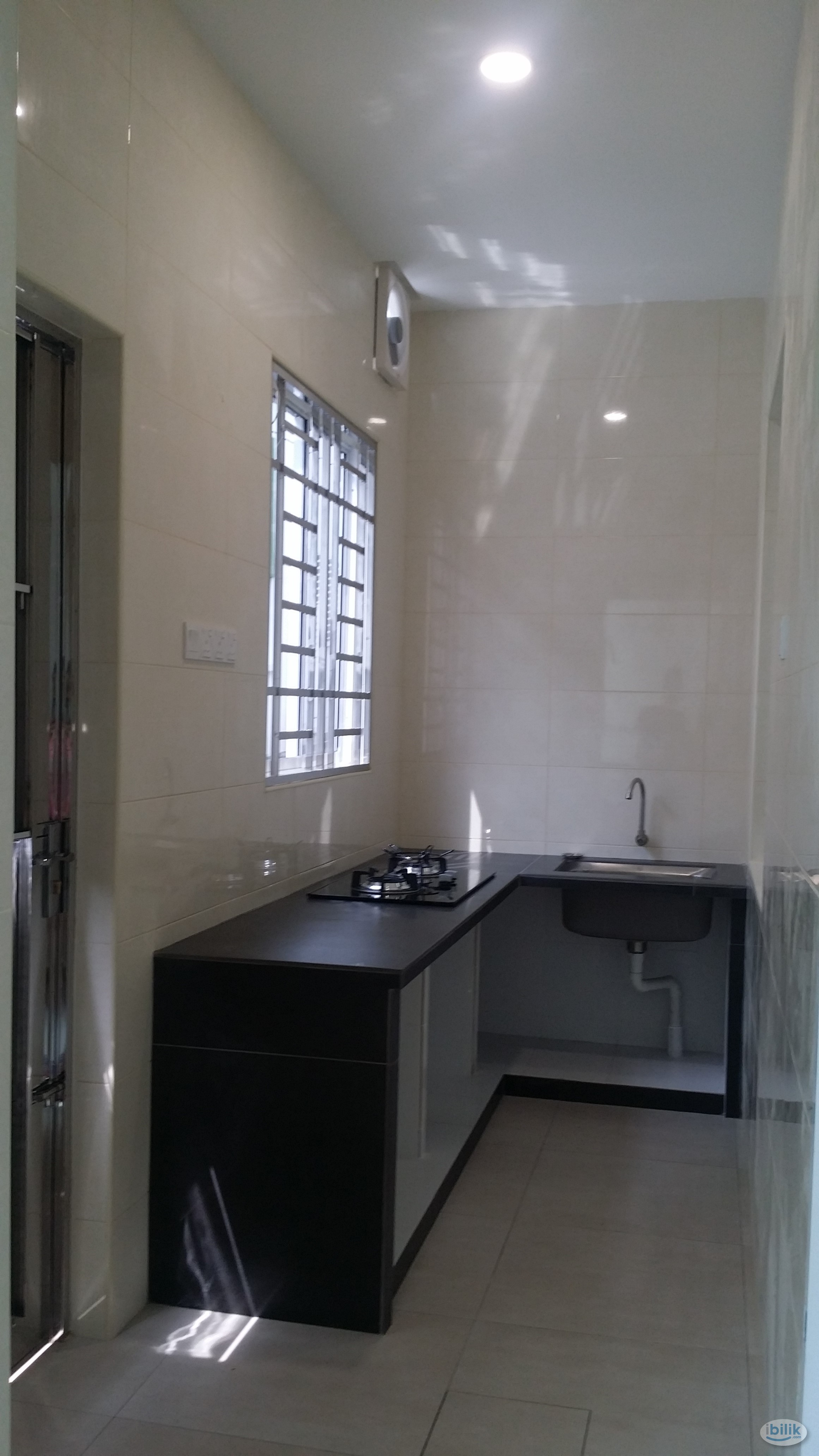 Middle Room at Bukit Mertajam, Seberang Perai - Image 3