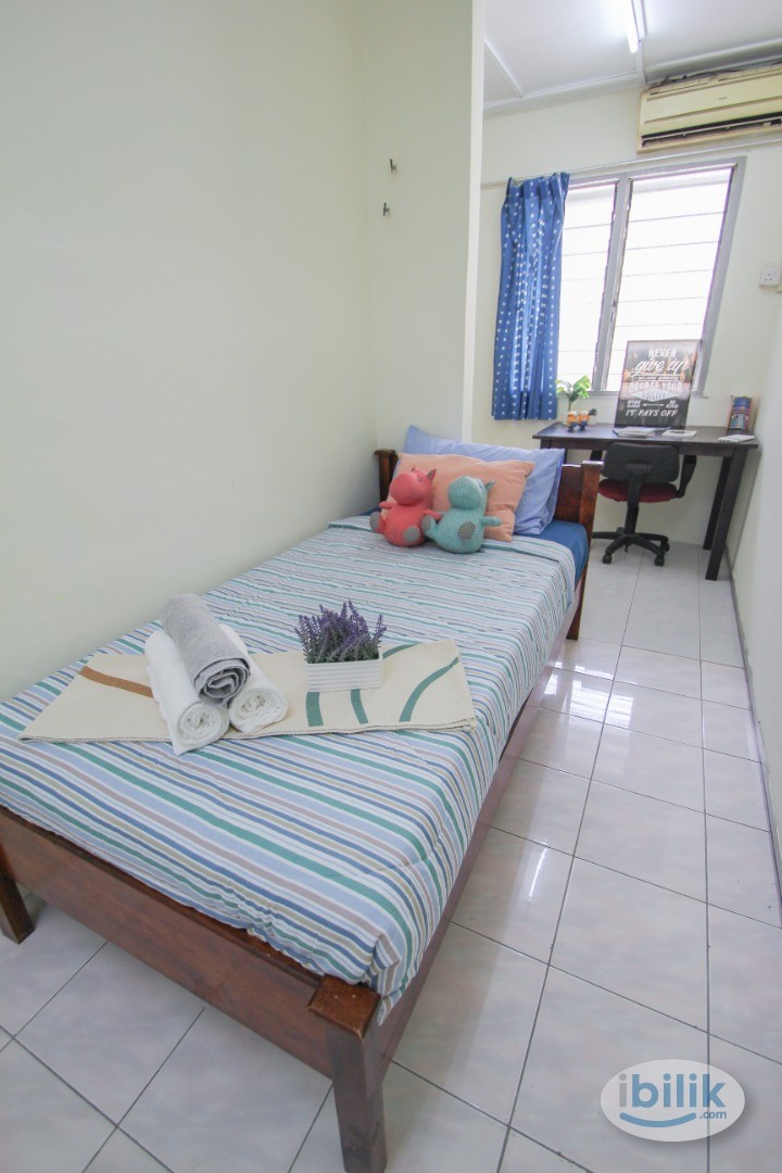 Single bed, with aircon @ PJ Jalan SS 22/5, Near Damansara , PJ , Aeon mall - Image 1